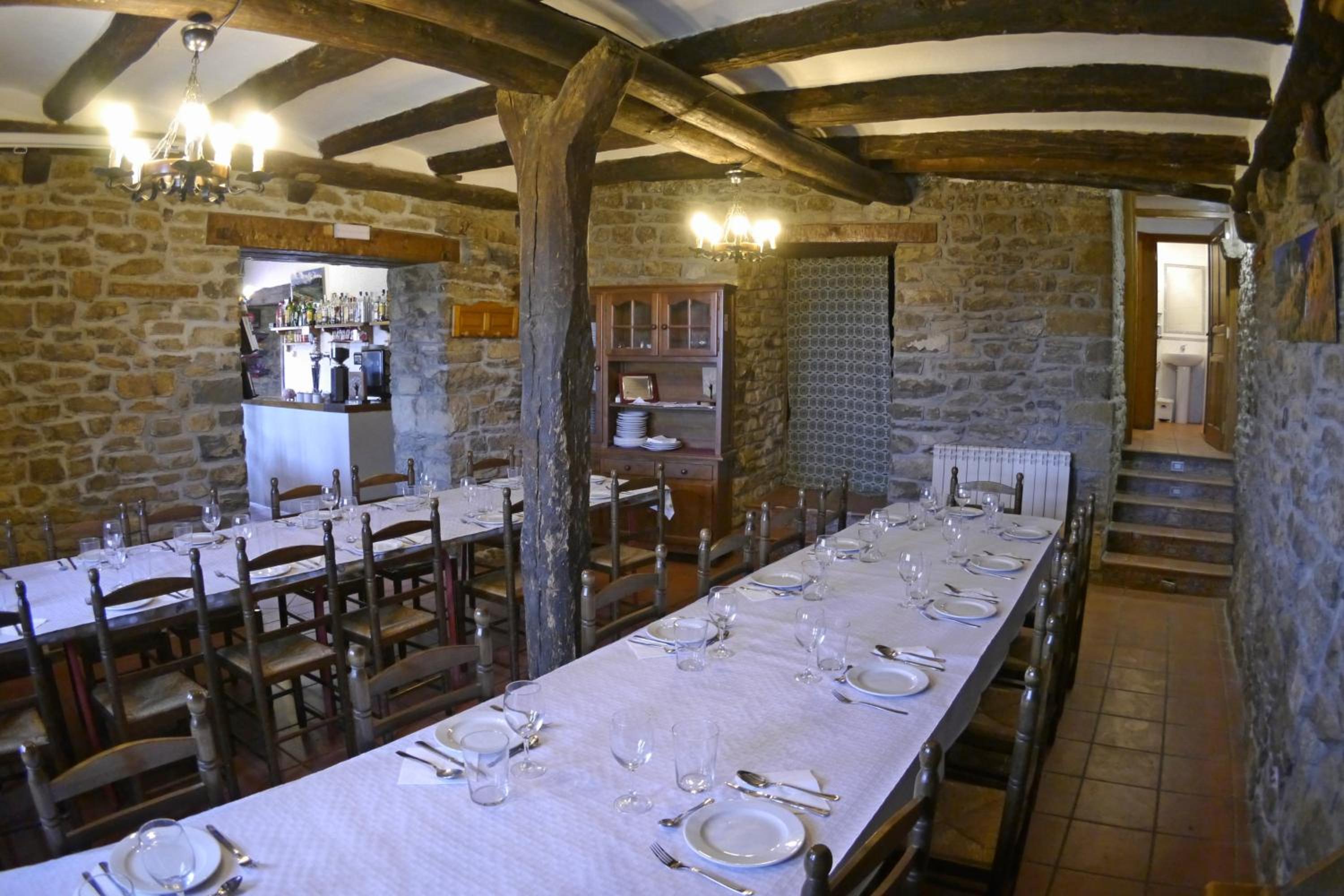 Albergue Restaurante de Artieda