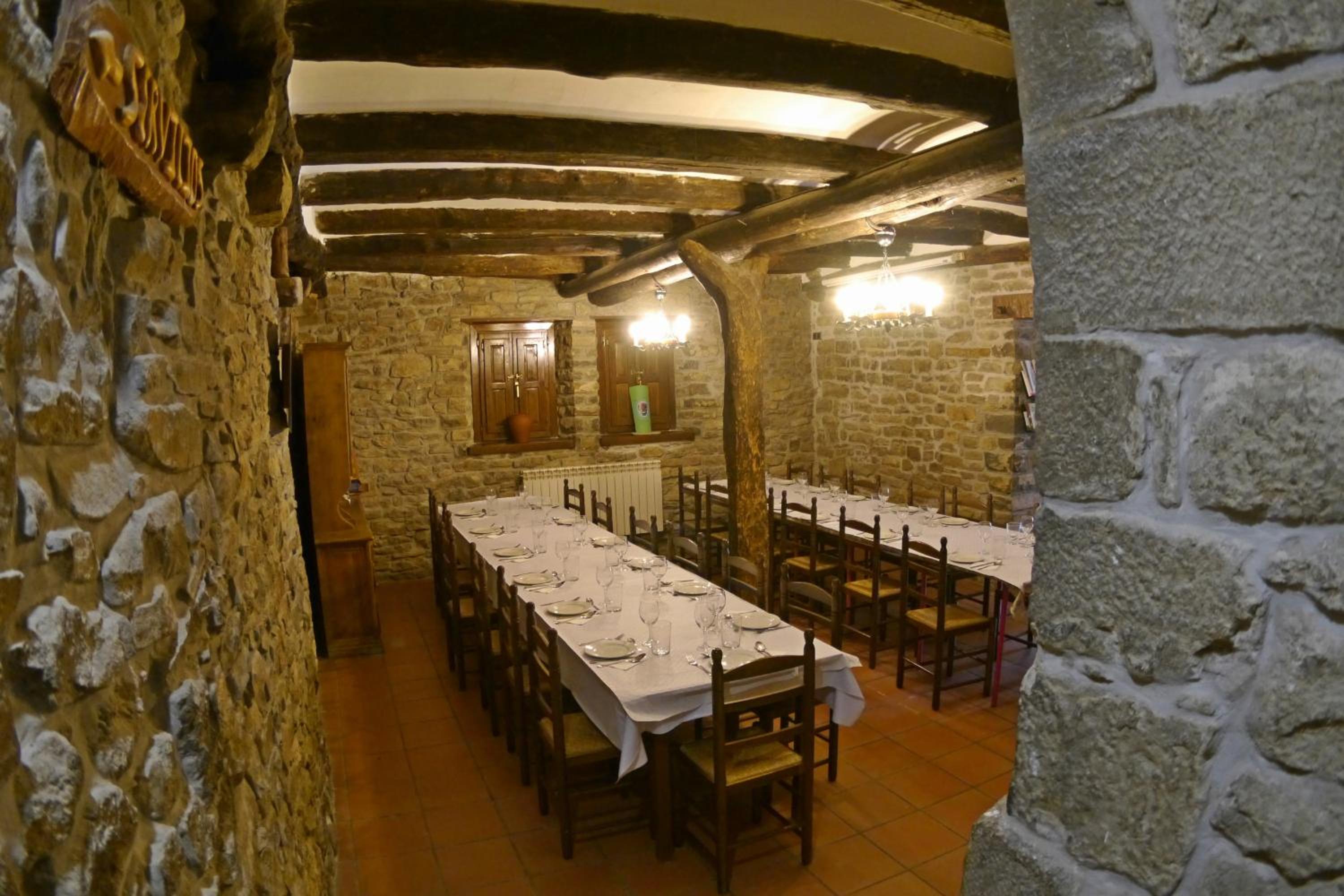 Albergue Restaurante de Artieda