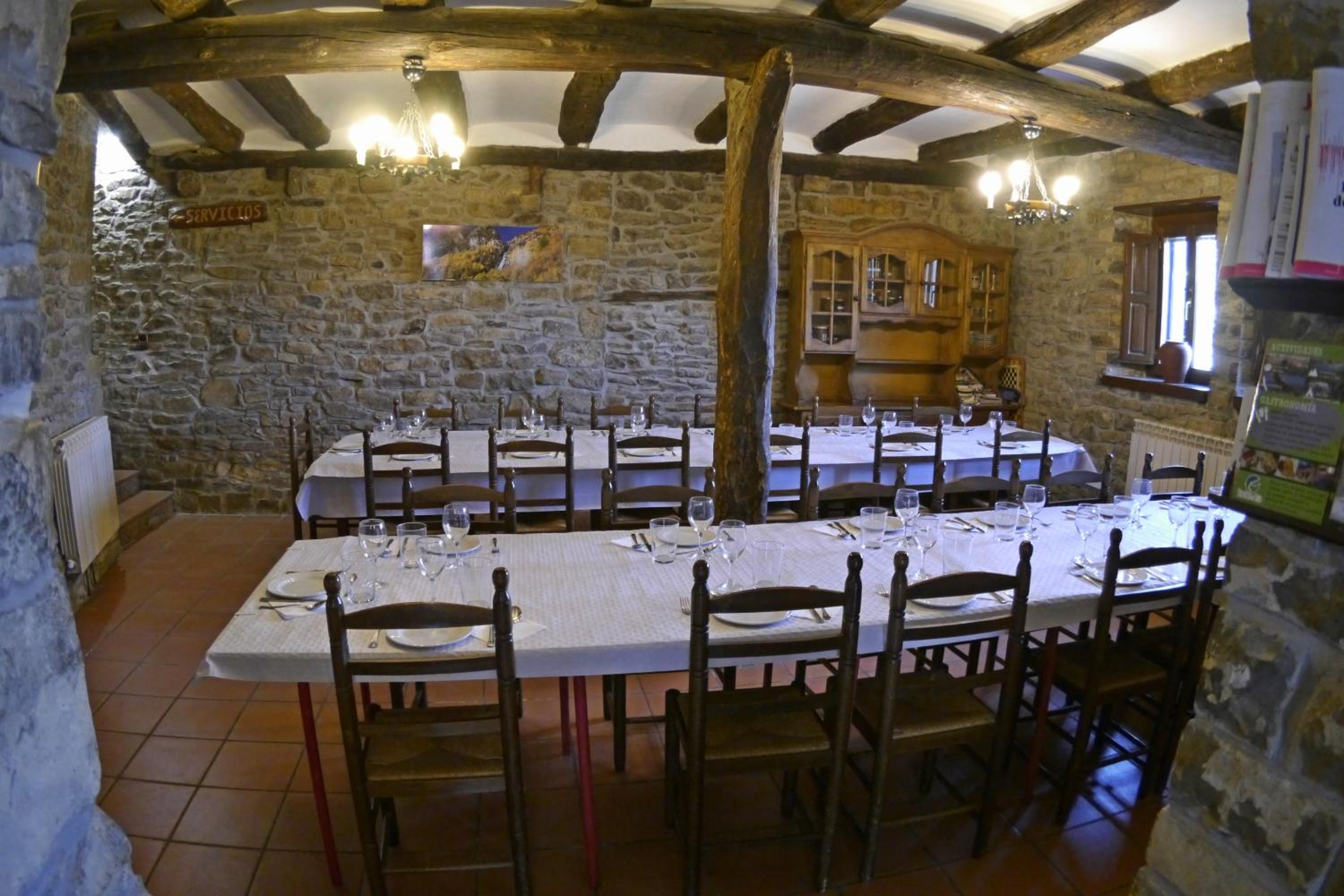 Albergue Restaurante de Artieda