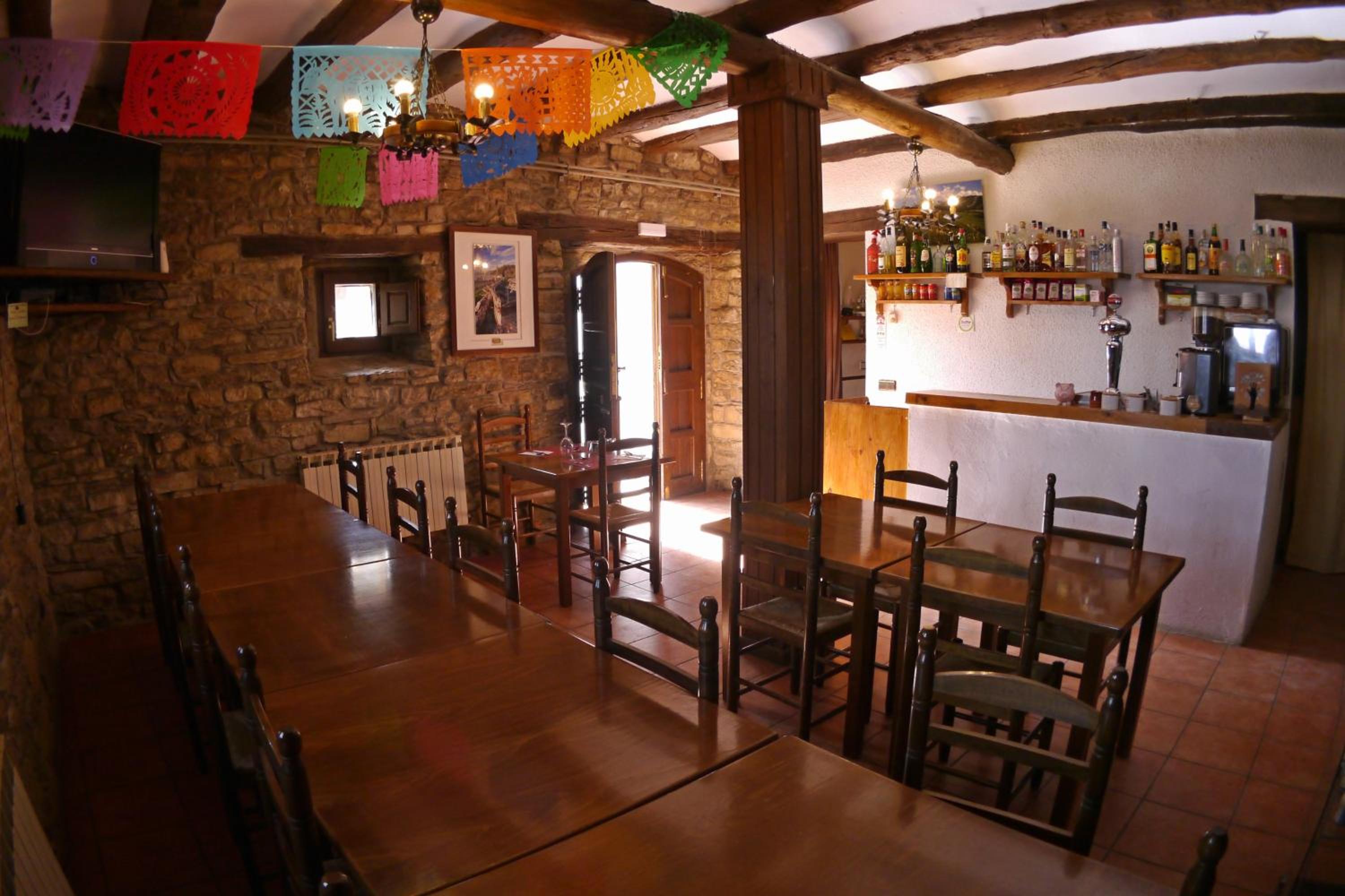 Albergue Restaurante de Artieda