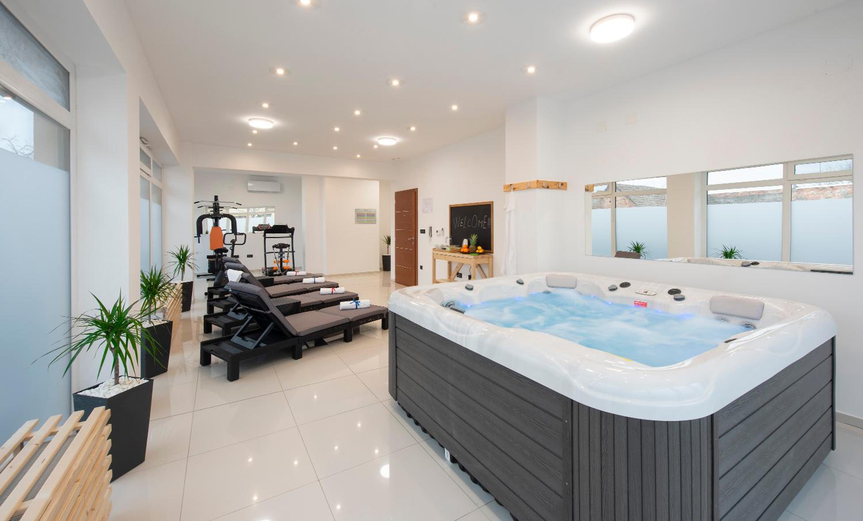 Ratkajec Luxury Apartments view 5