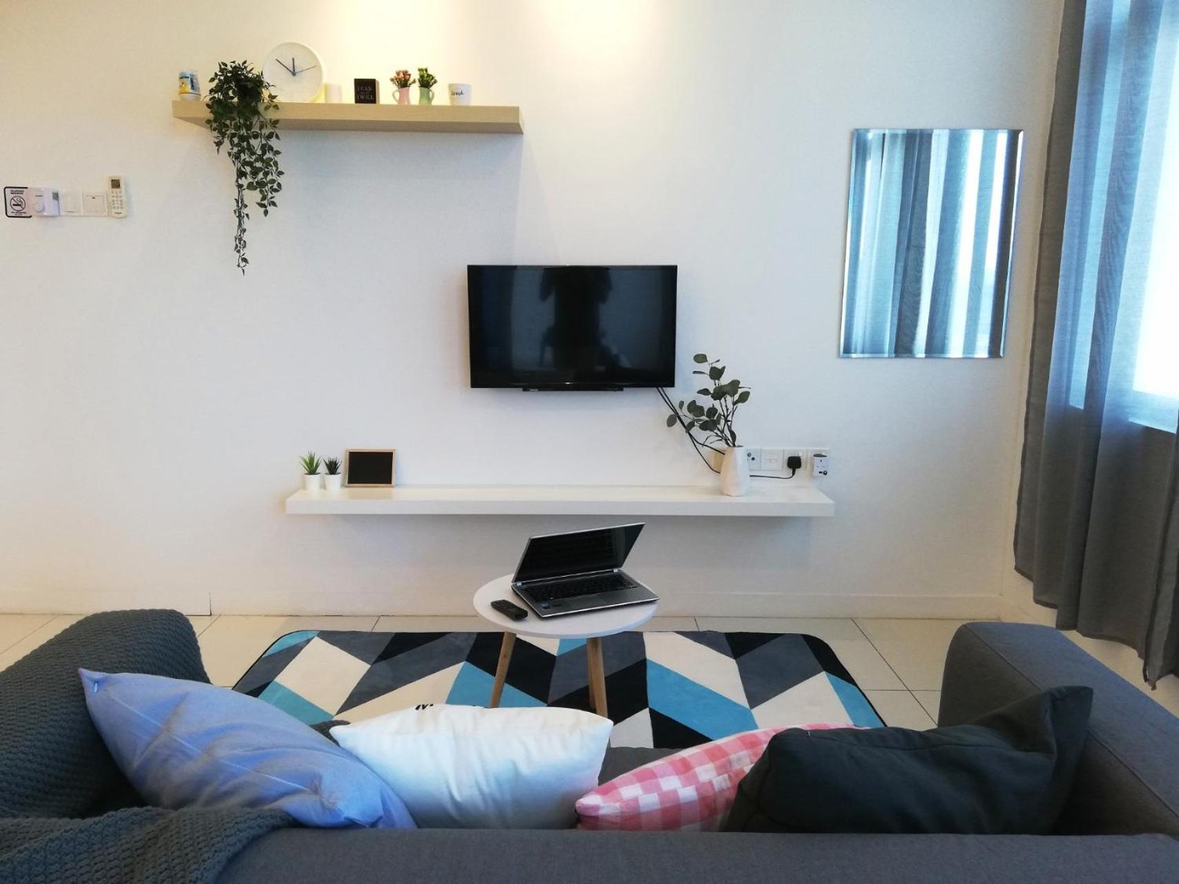 Puchong Skypod Residence, 1-4pax unit, Walking Distance to IOI Mall, 10min Drive to Sunway photo 1
