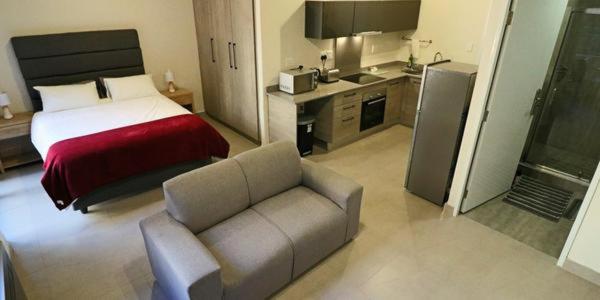 Johannesburg Vacations - Lakeside Apartments - Property Image 20