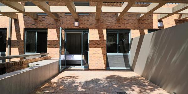 Johannesburg Vacations - Lakeside Apartments - Property Image 37