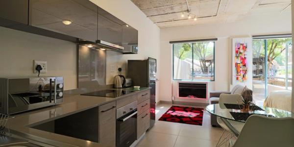 Johannesburg Vacations - Lakeside Apartments - Property Image 32