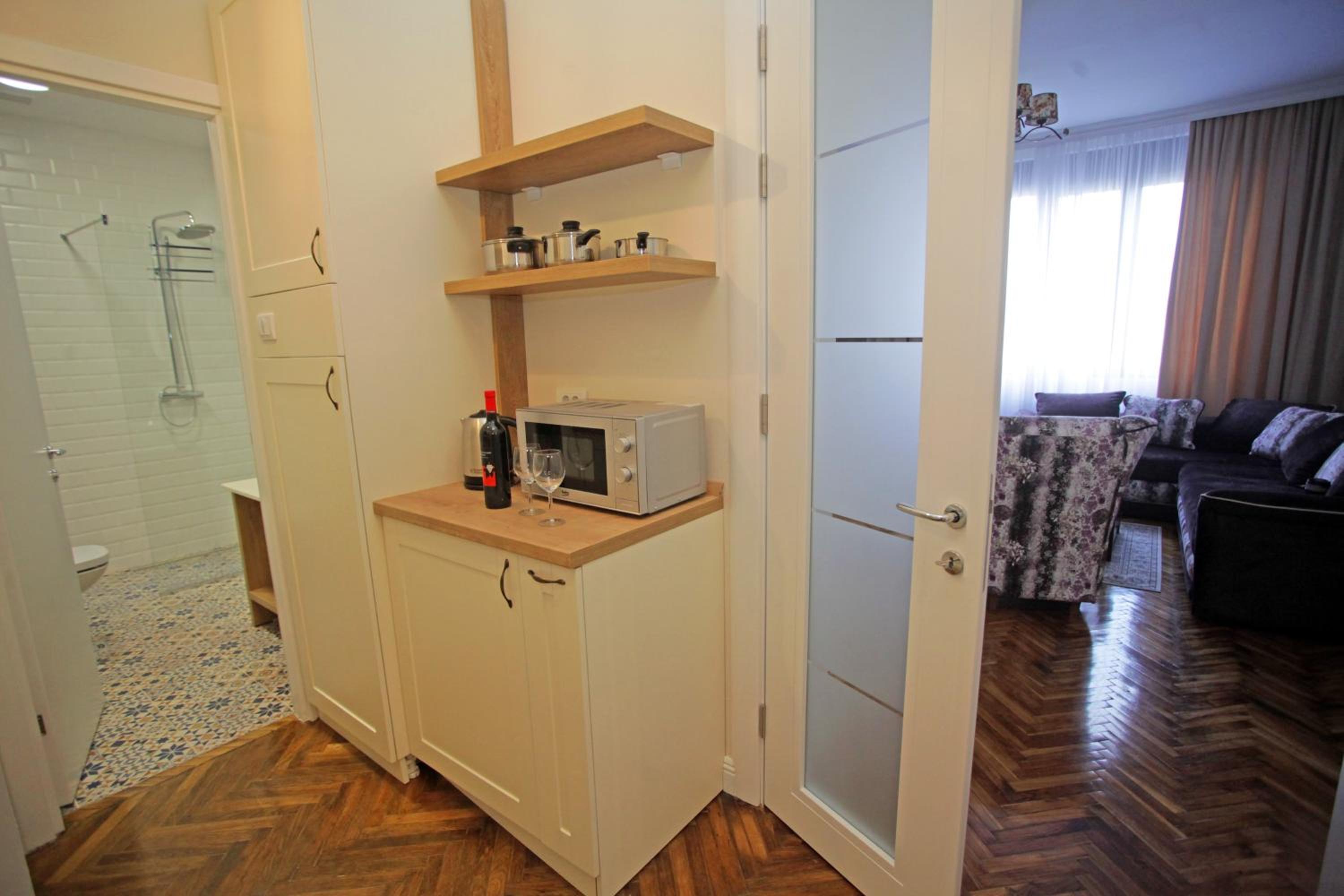 Photo 18