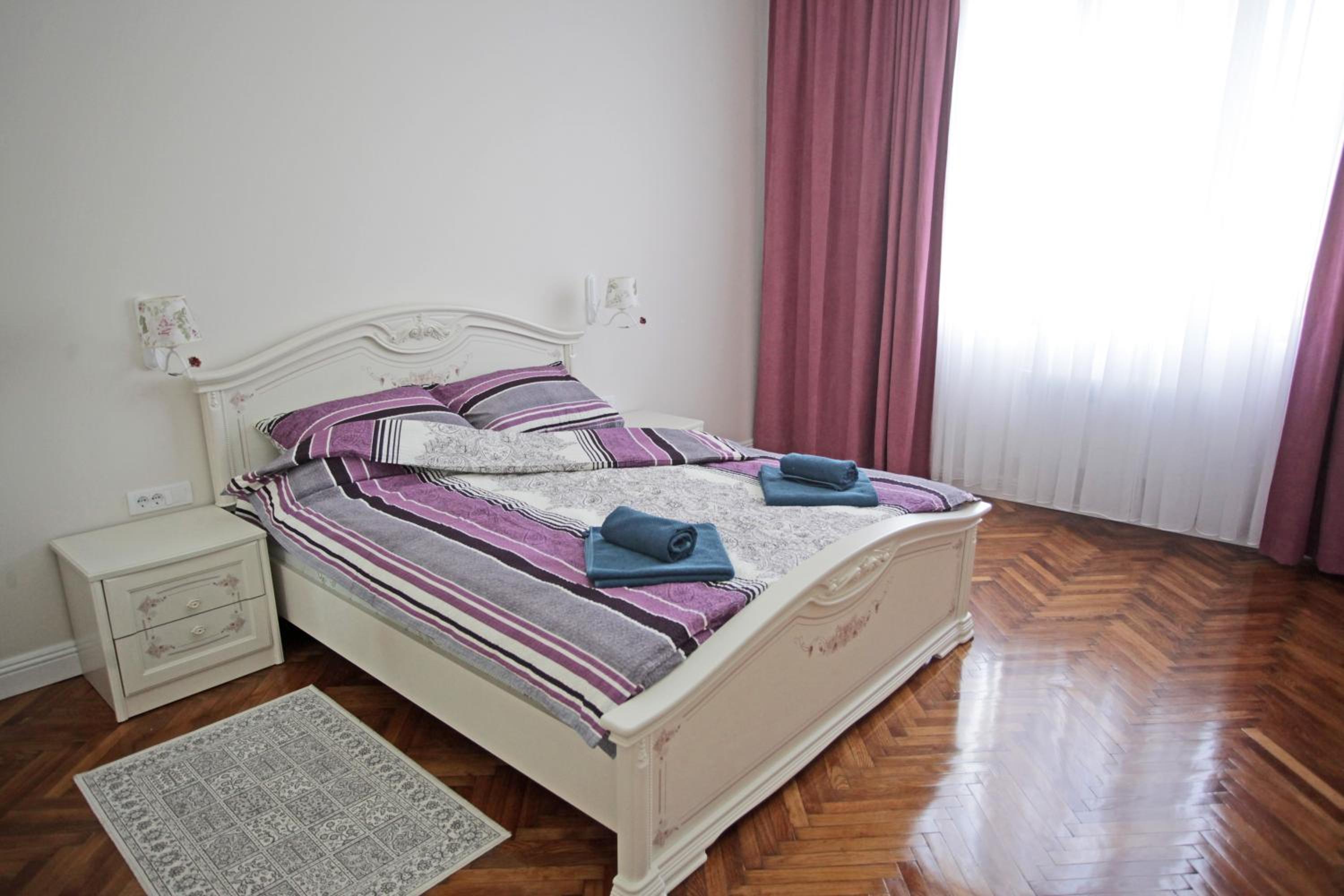 City Center Belgrade Queen Apartment Skadarlija view 2