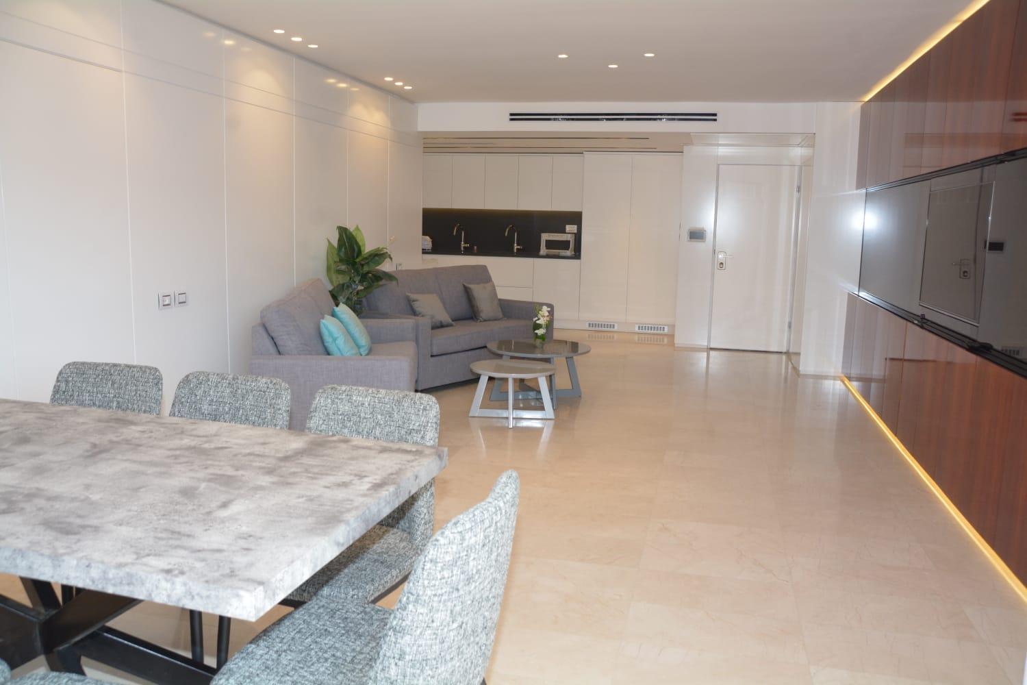 Renovated 3 Bedroom - Residence with Pool next the Beach view 5