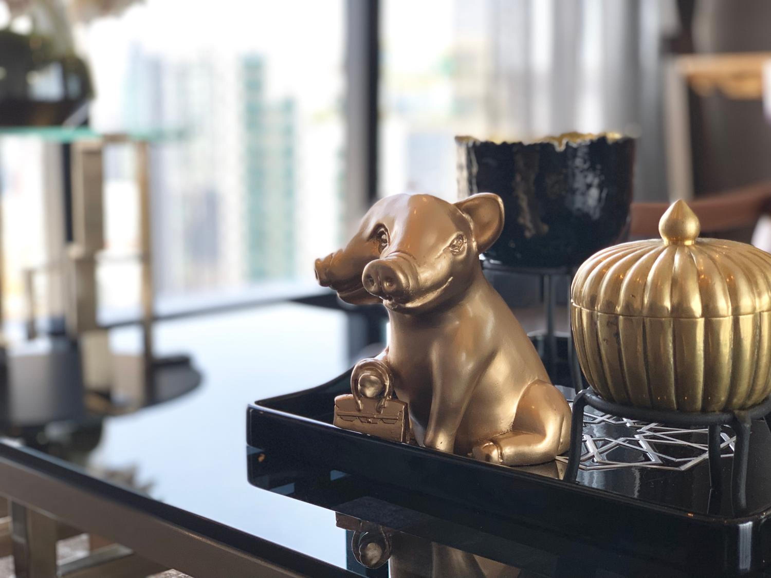 Luxurious & Romantic in the Heart of BKK. MRT/BTS!