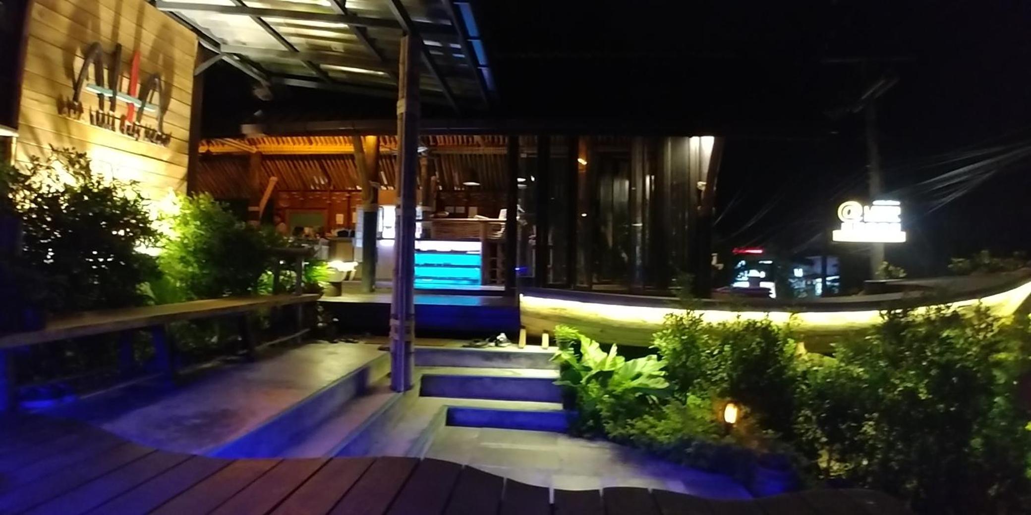 Aha Lanta Cozy Hostel