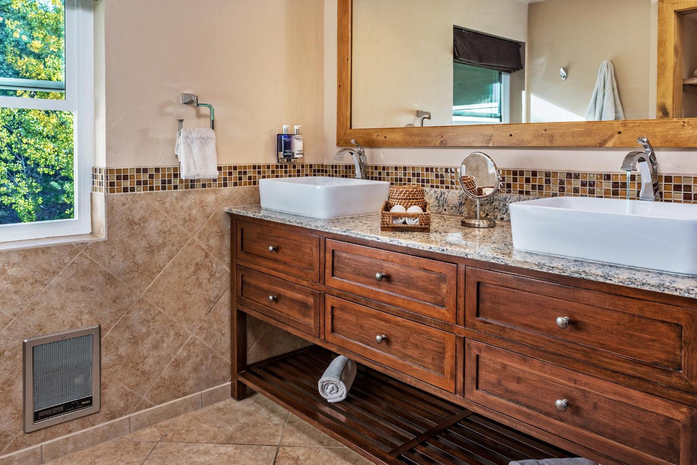 Sheridan House Inn- Adult Only Accommodation