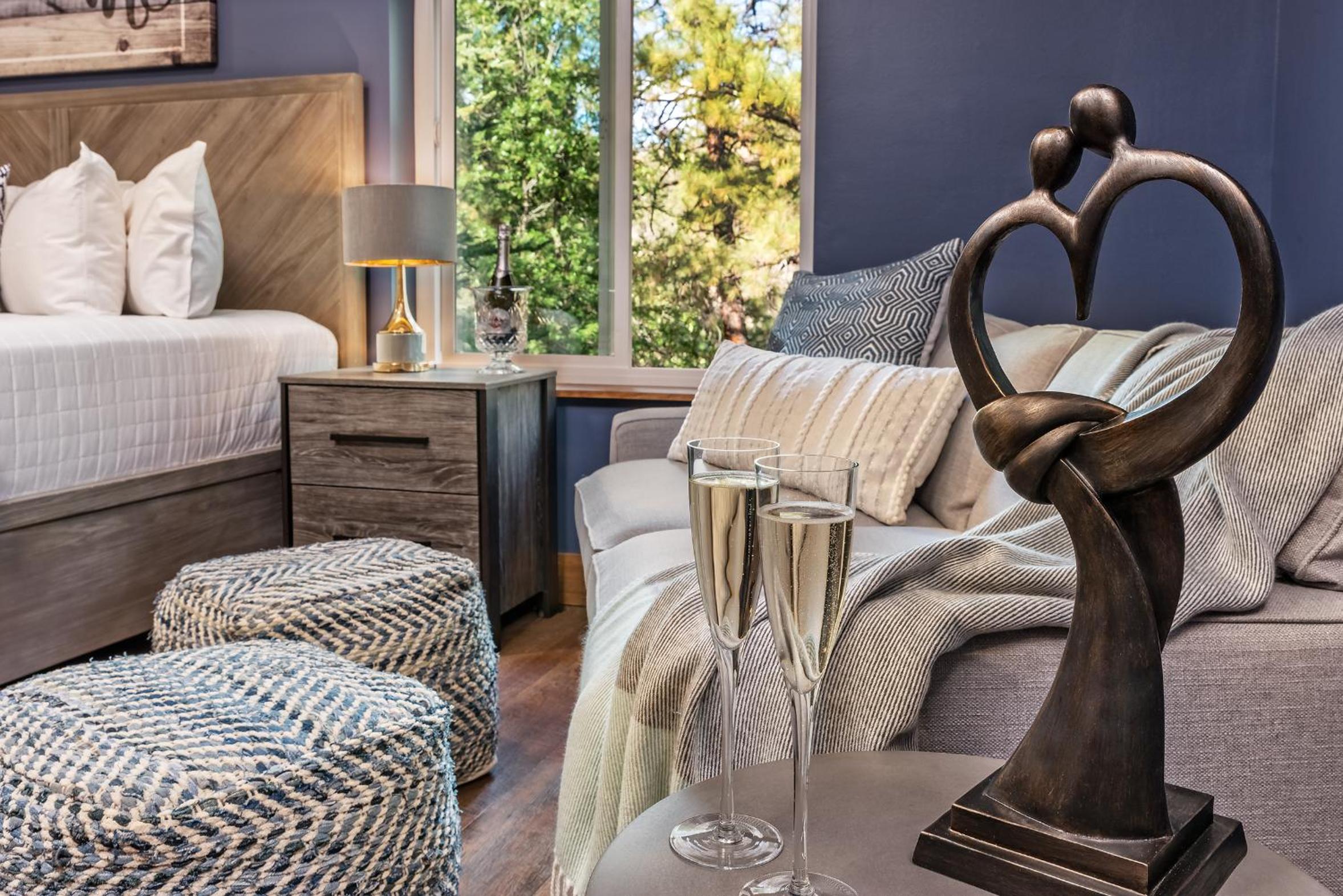 Sheridan House Inn- Adult Only Accommodation