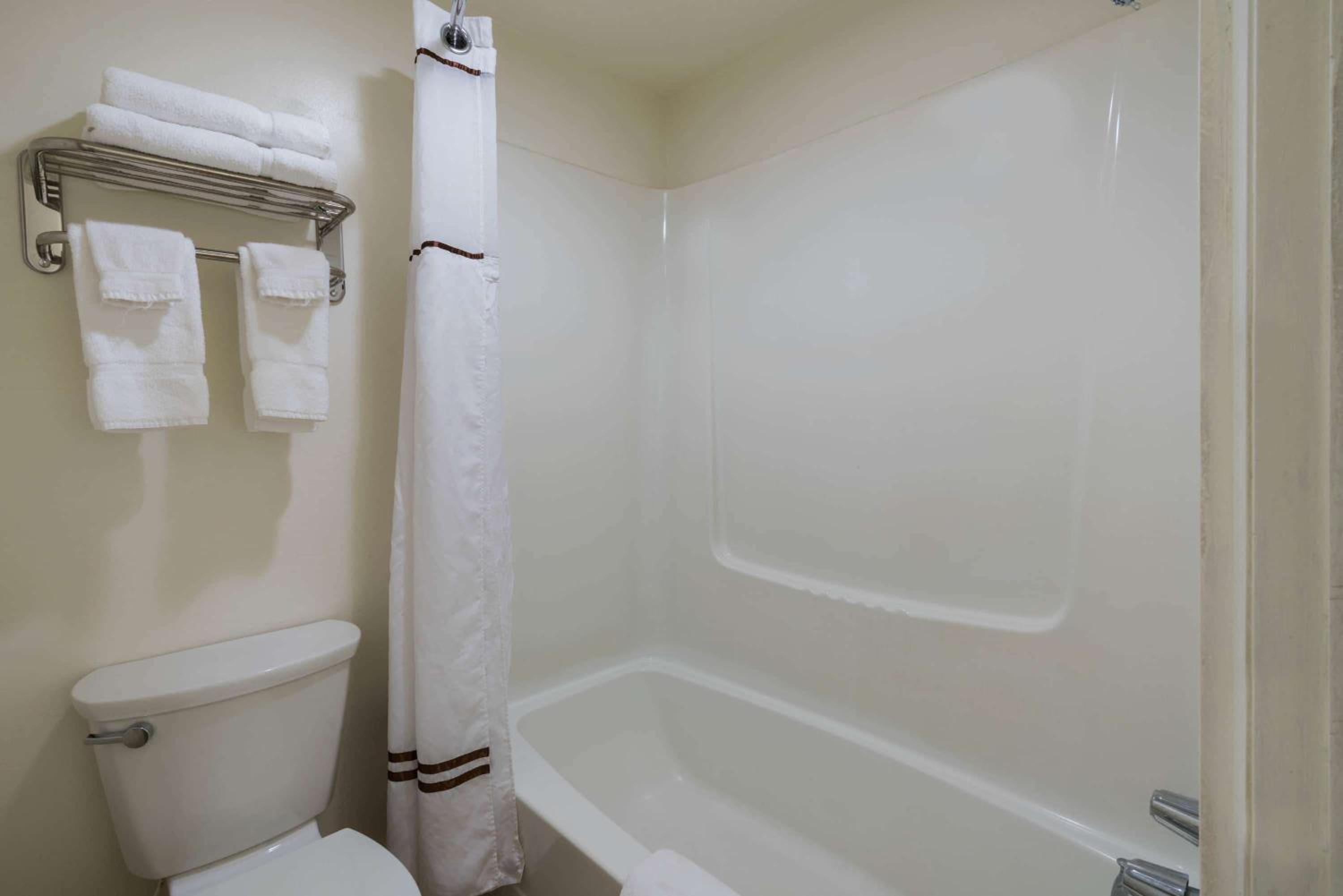 Salina Vacations - High Desert Inn - Property Image 10