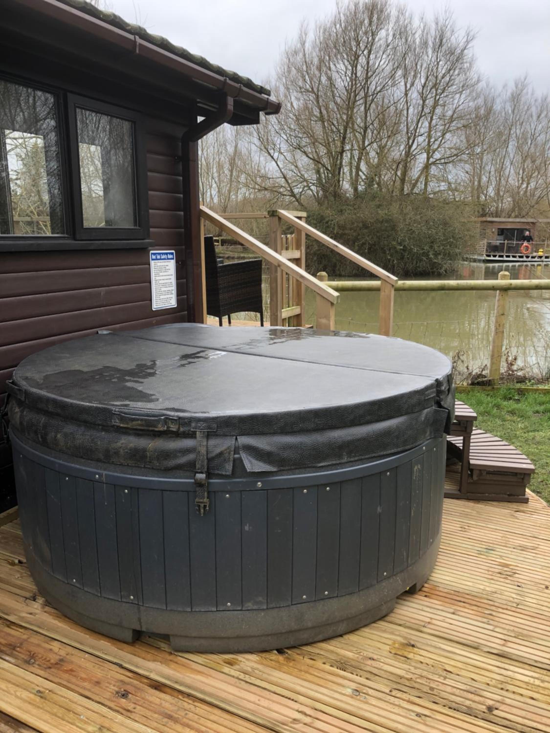 Fairwood Lakes Holiday Park