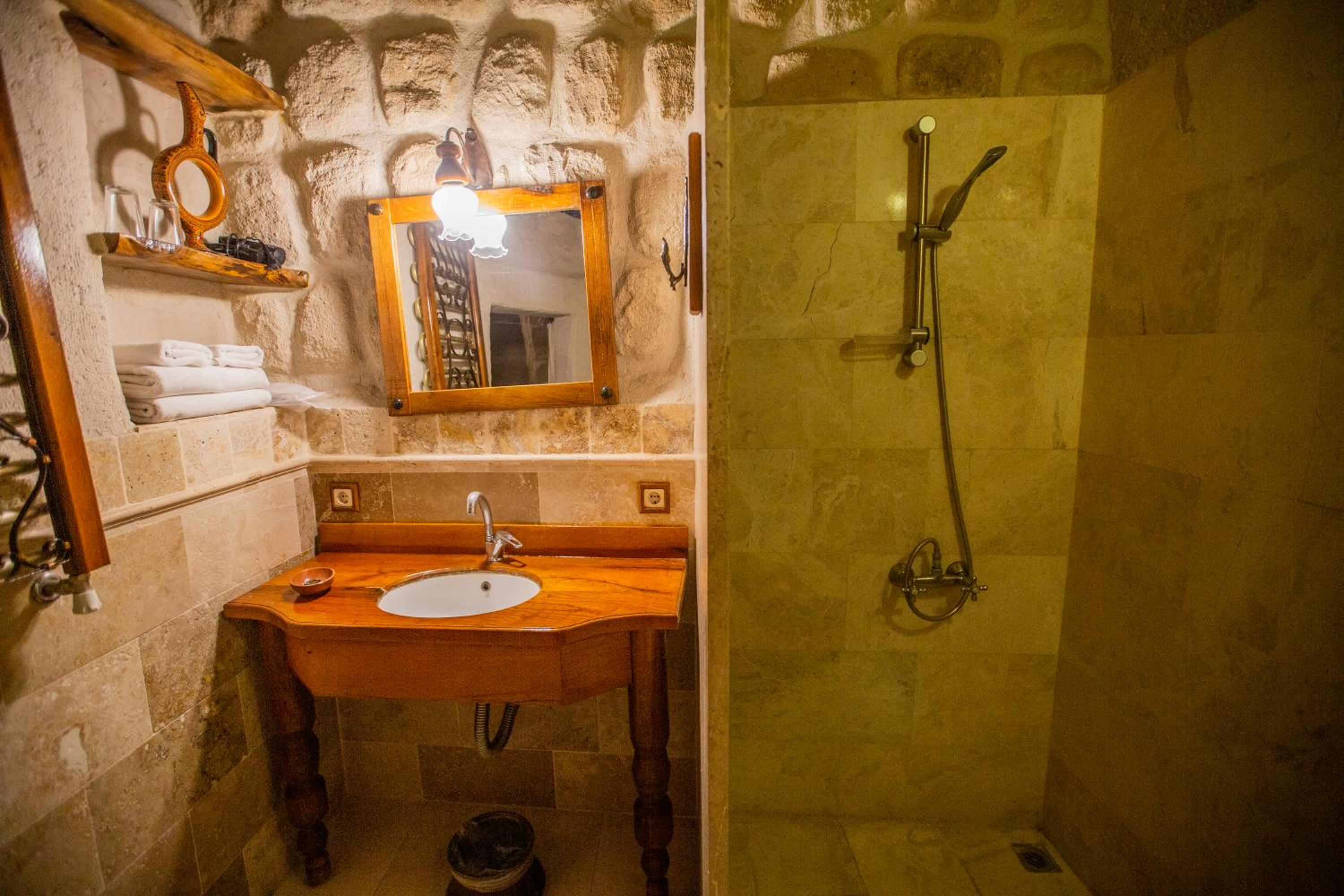 Koza Cave Hotel - Image 21