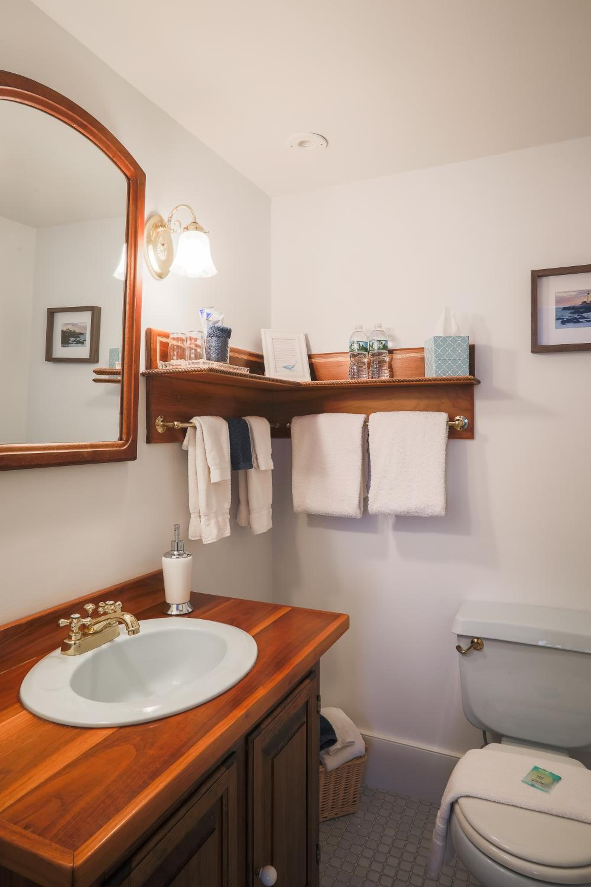 Spouter Inn Bed & Breakfast