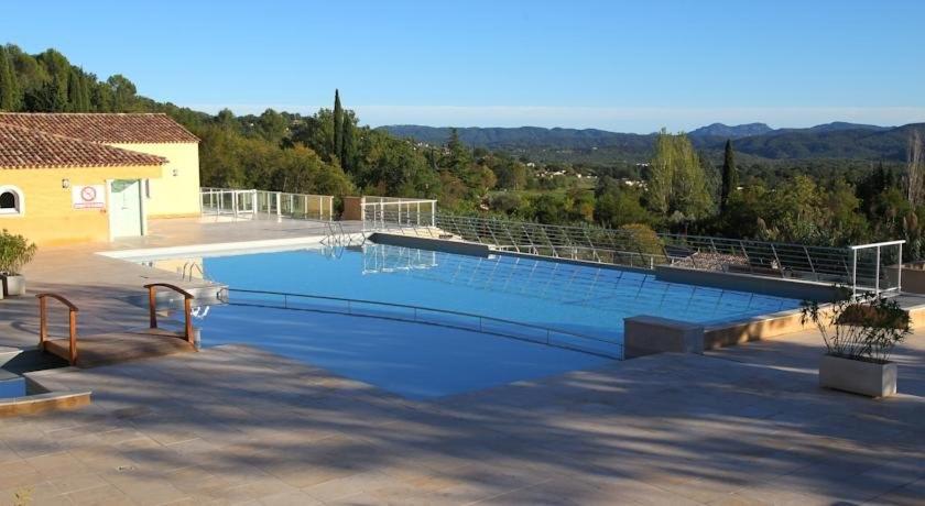 Apartment in Residence – The Domain of Camiole view 2