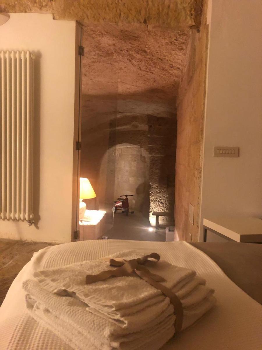 Gli Ipogei nel cuore di matera photo 2