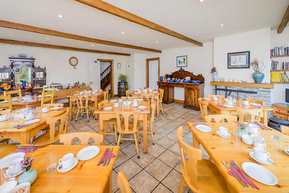 An Capall Dubh B&B Dingle view 4