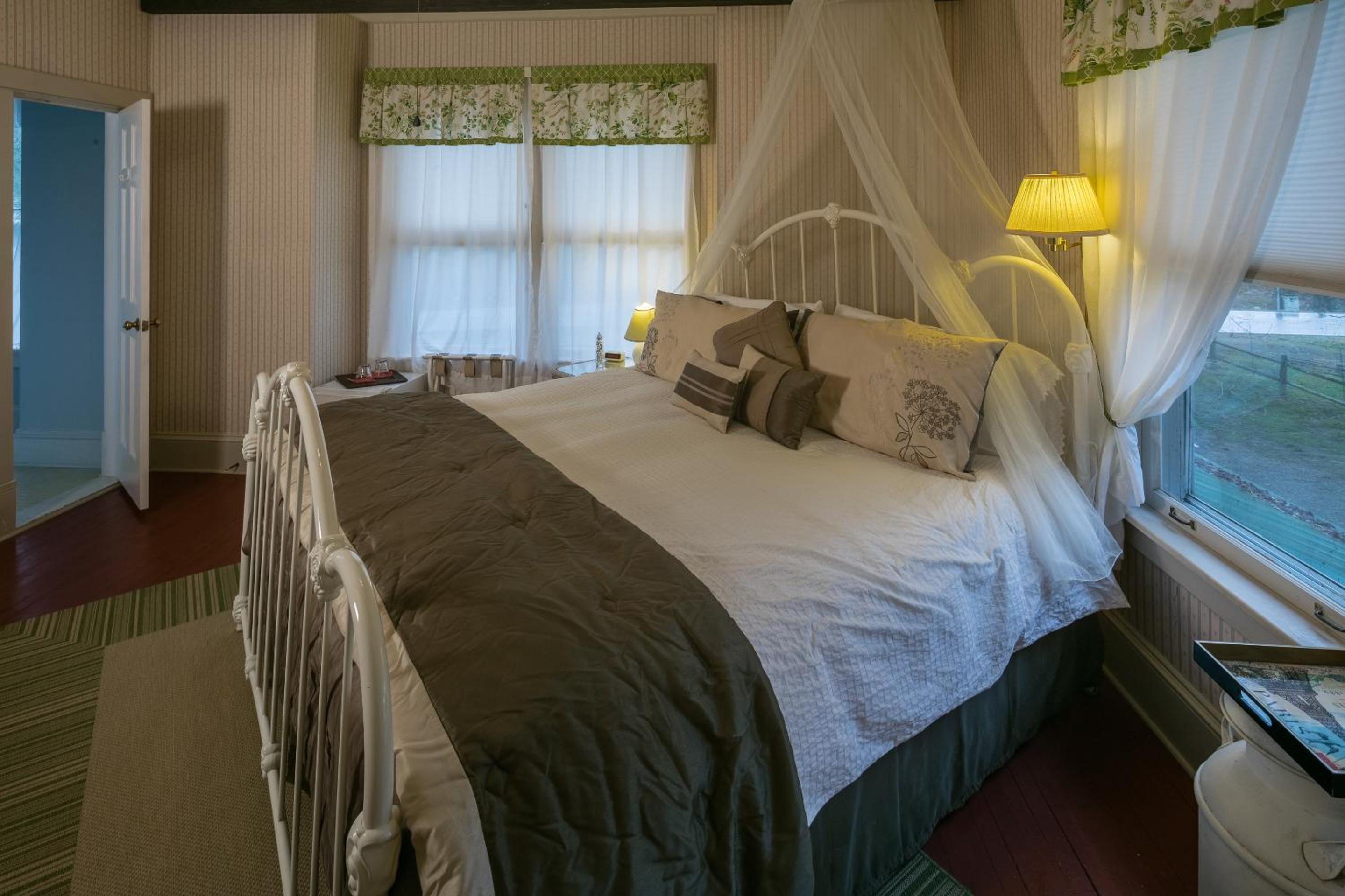 Taylor House Inn view 2