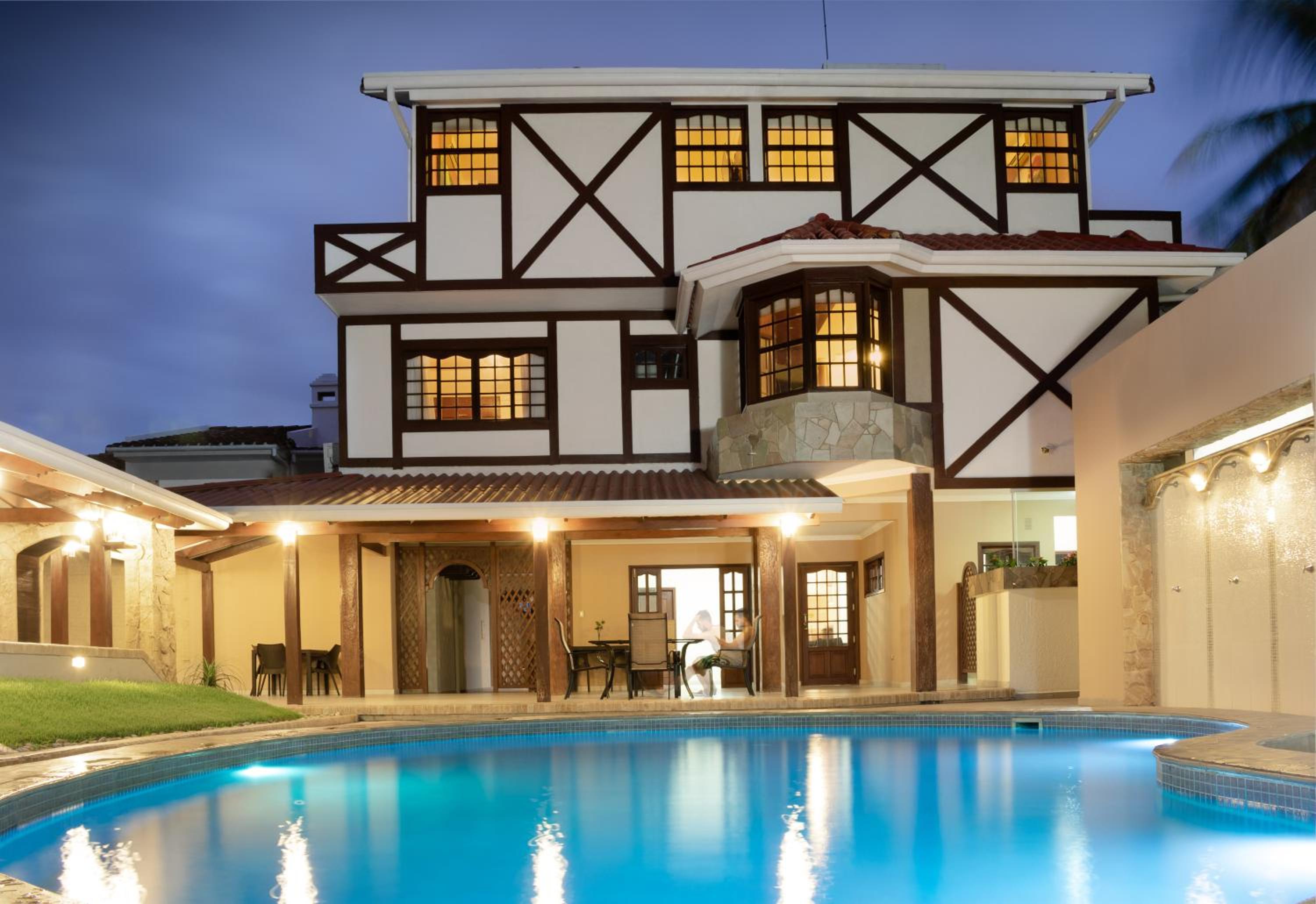 Hotel By Armonía Santa Cruz - Image 1