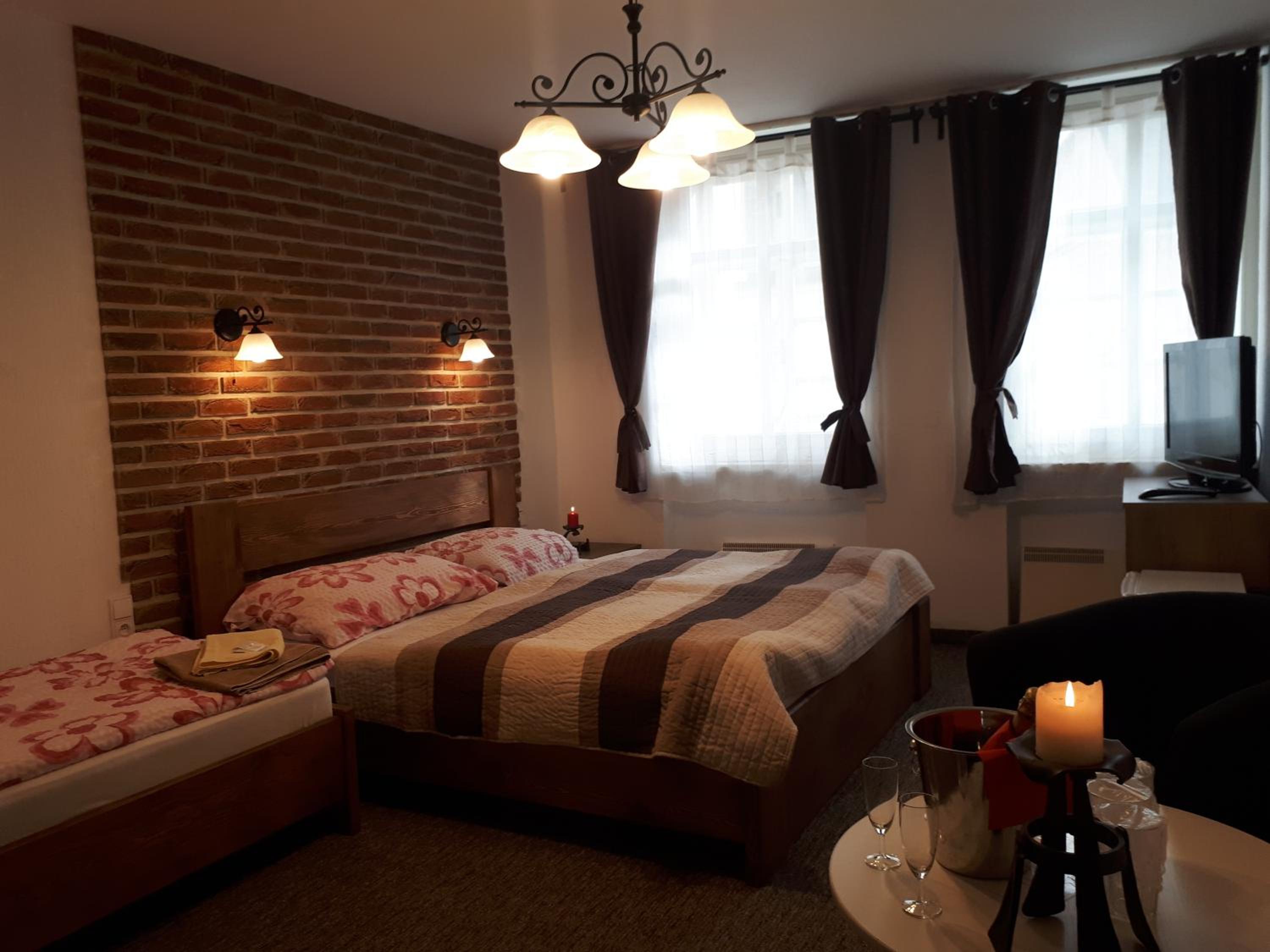 Penzion - Restaurant U Zámku
