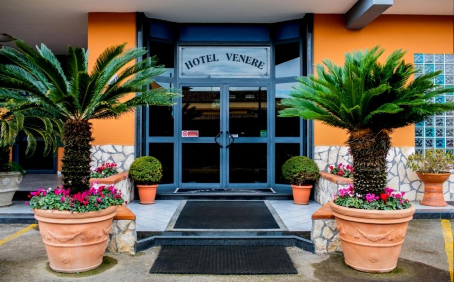 Hotel Venere - Image 1