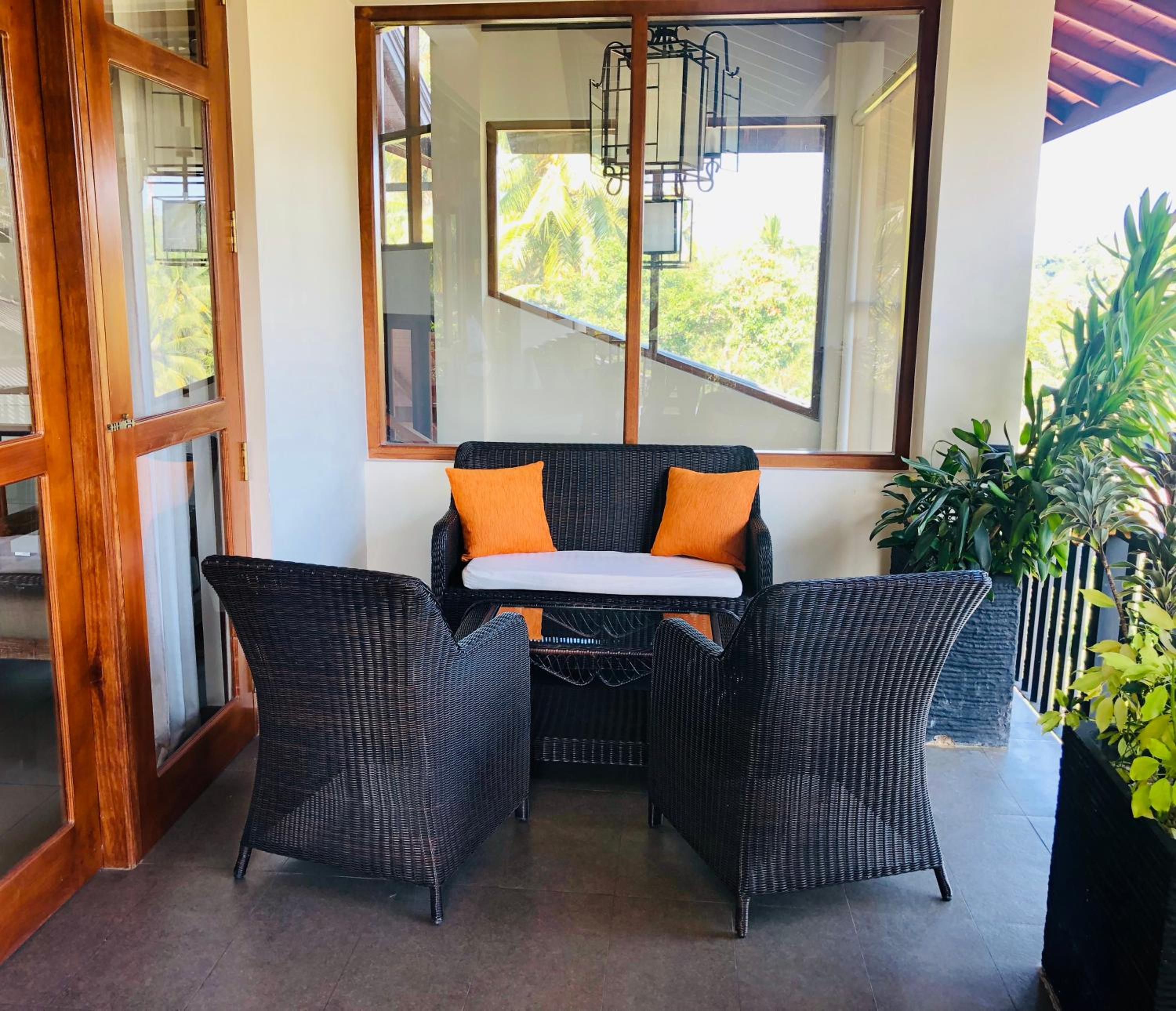 Rivora Residence