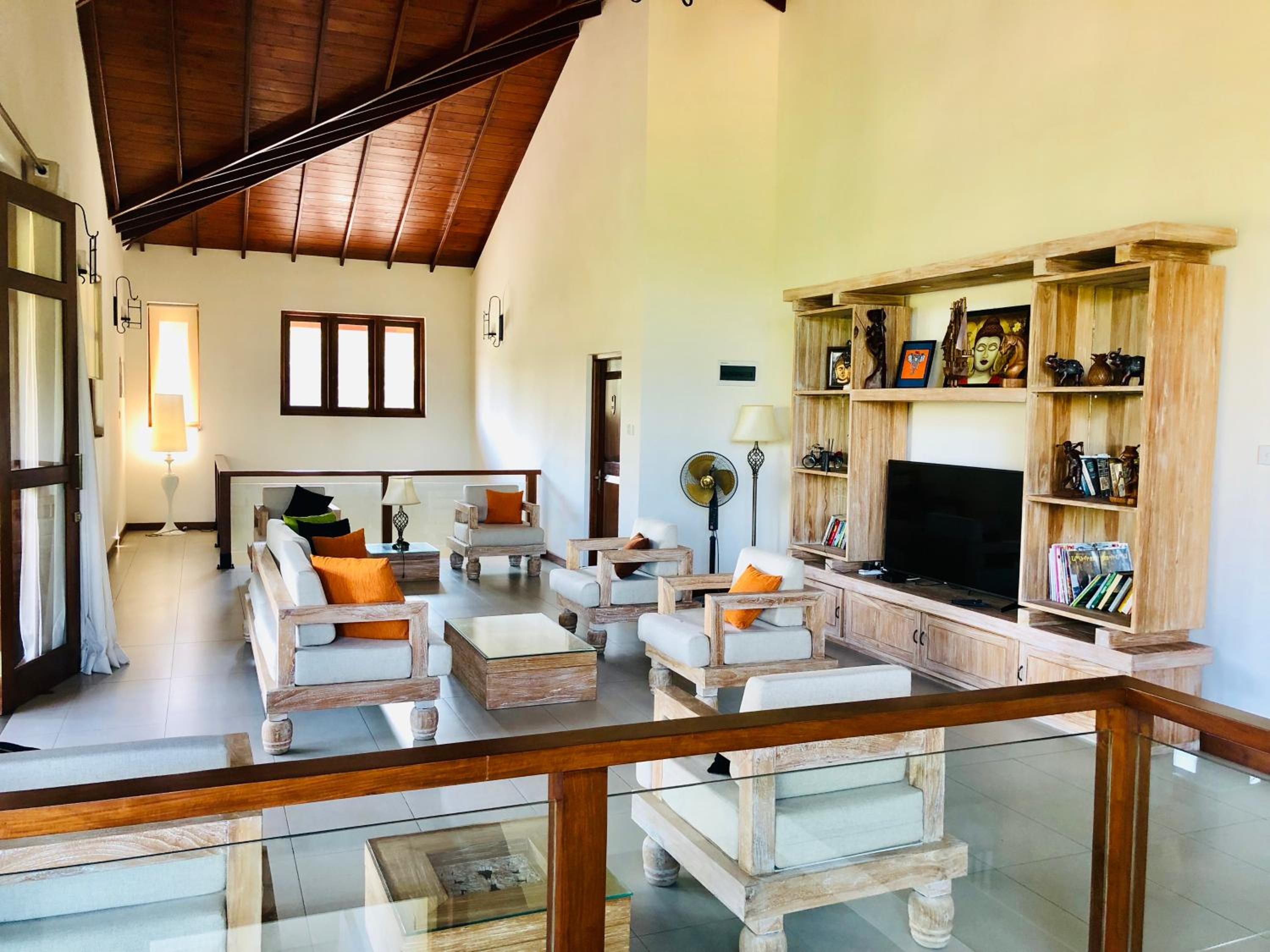 Rivora Residence
