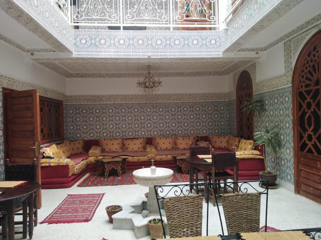 lounge