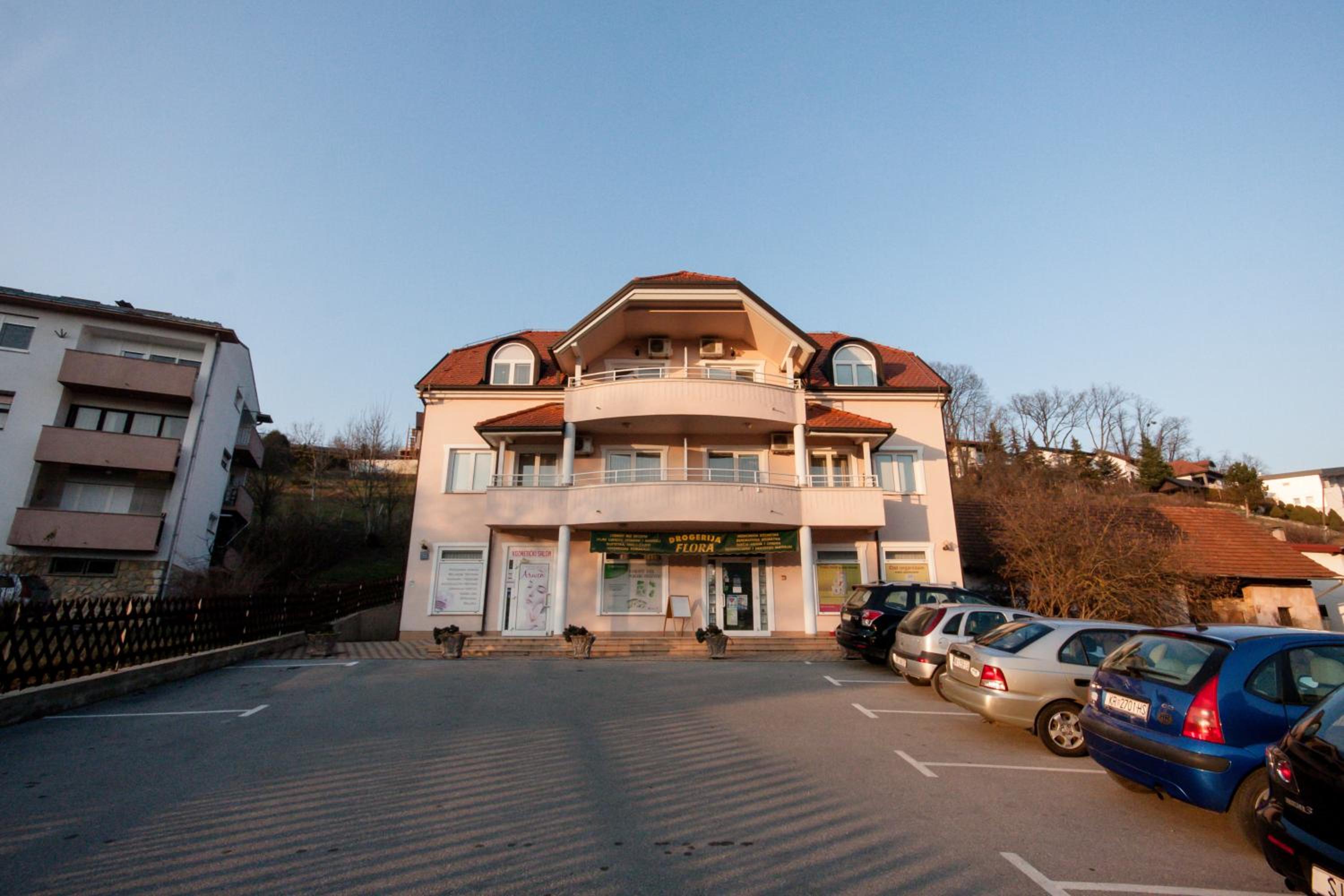 Hotel Apartmani Strsoglavec - Image 1
