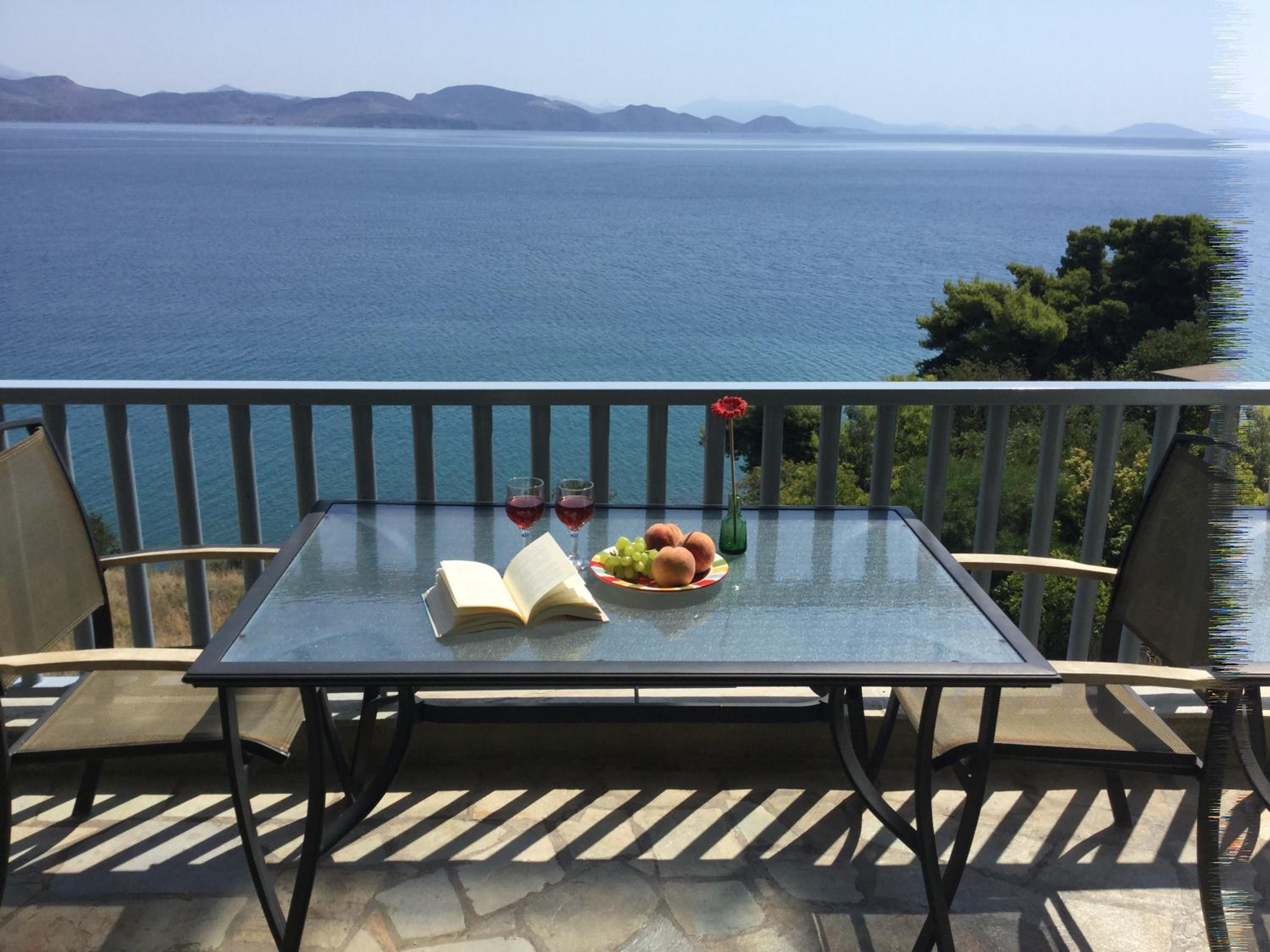 Seaside maisonette in Kiveri, near Nafplion. view 2