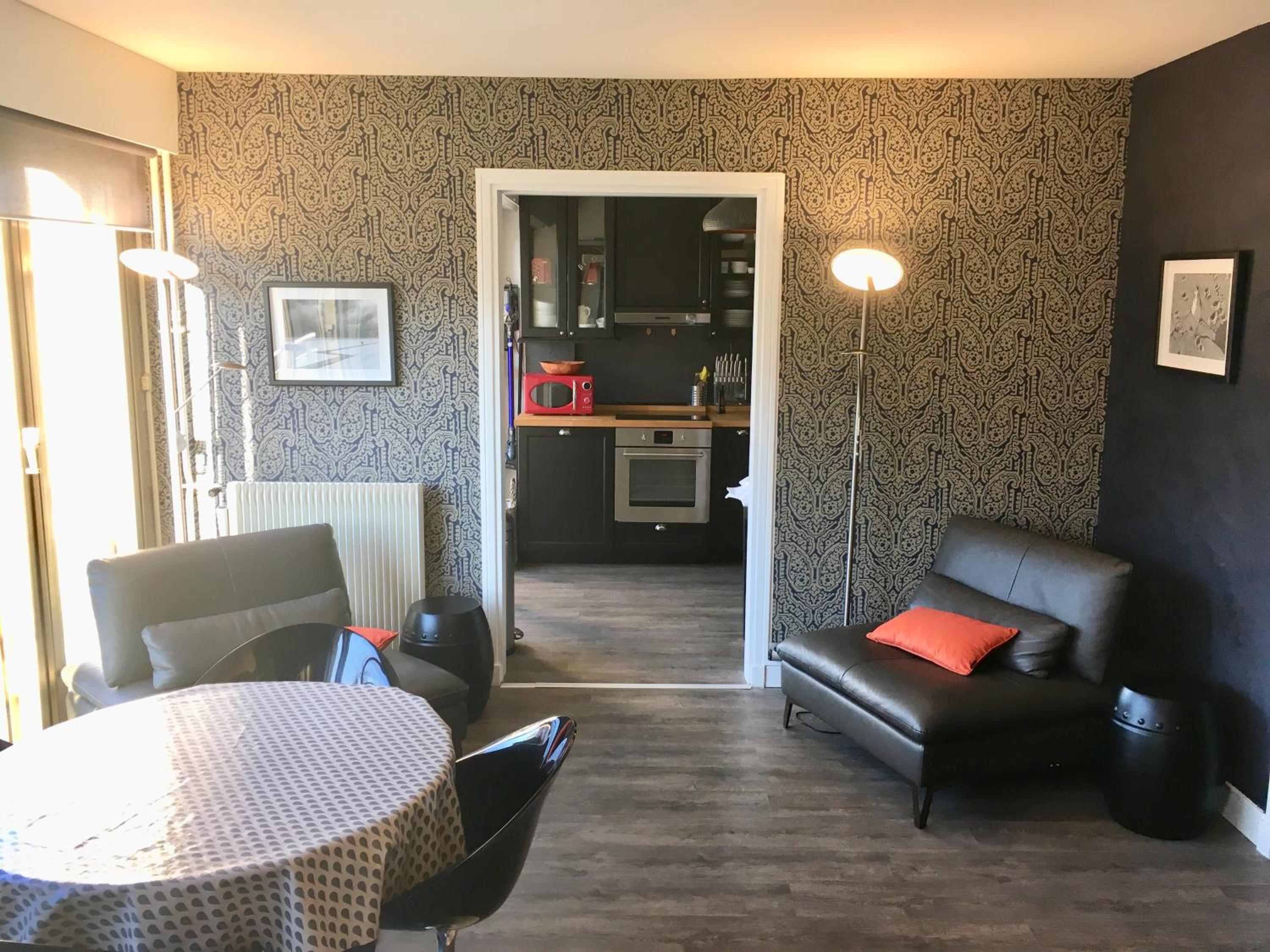 Superbe appartement contemporain view 3