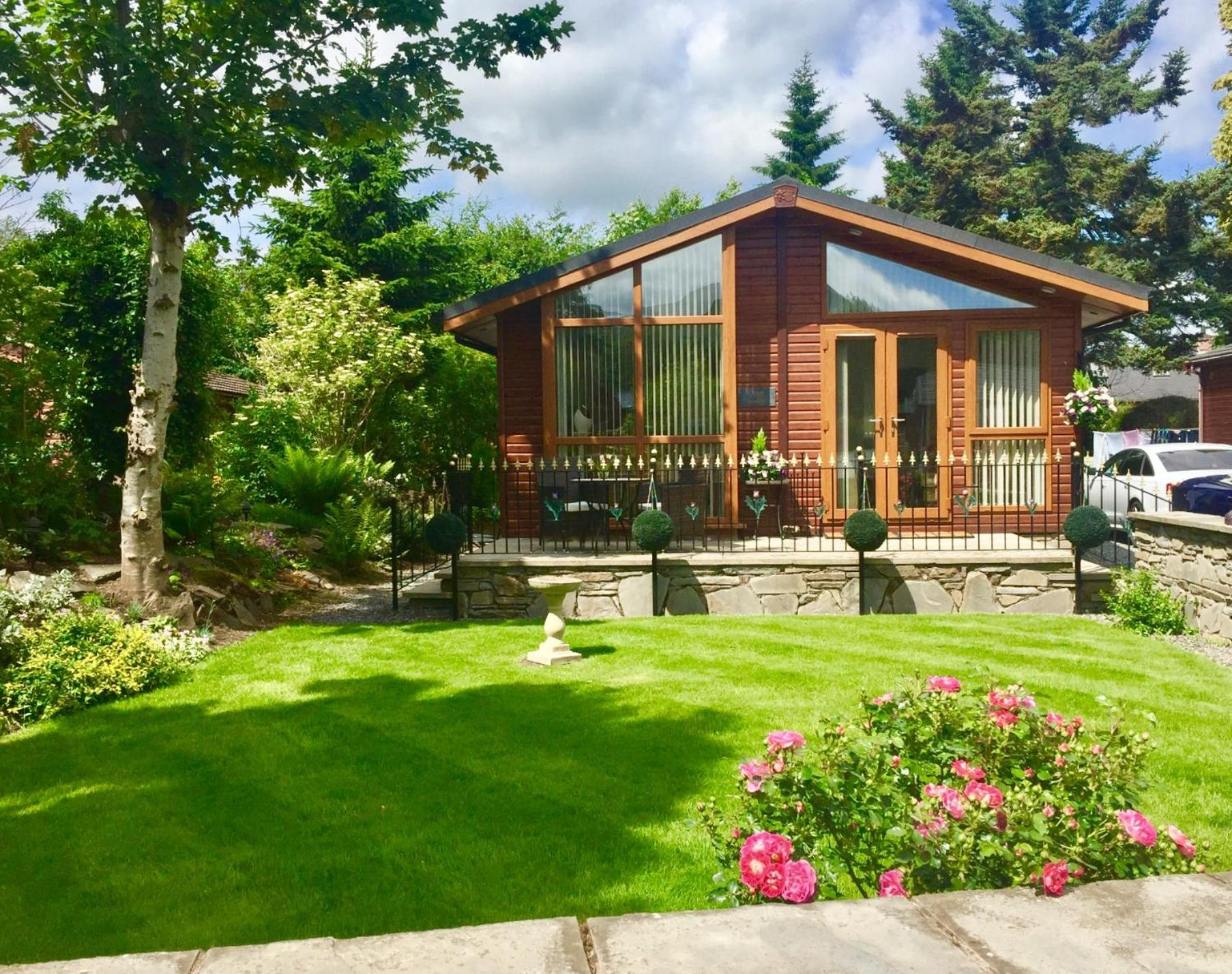 Otter Lodge Auchterarder view 3