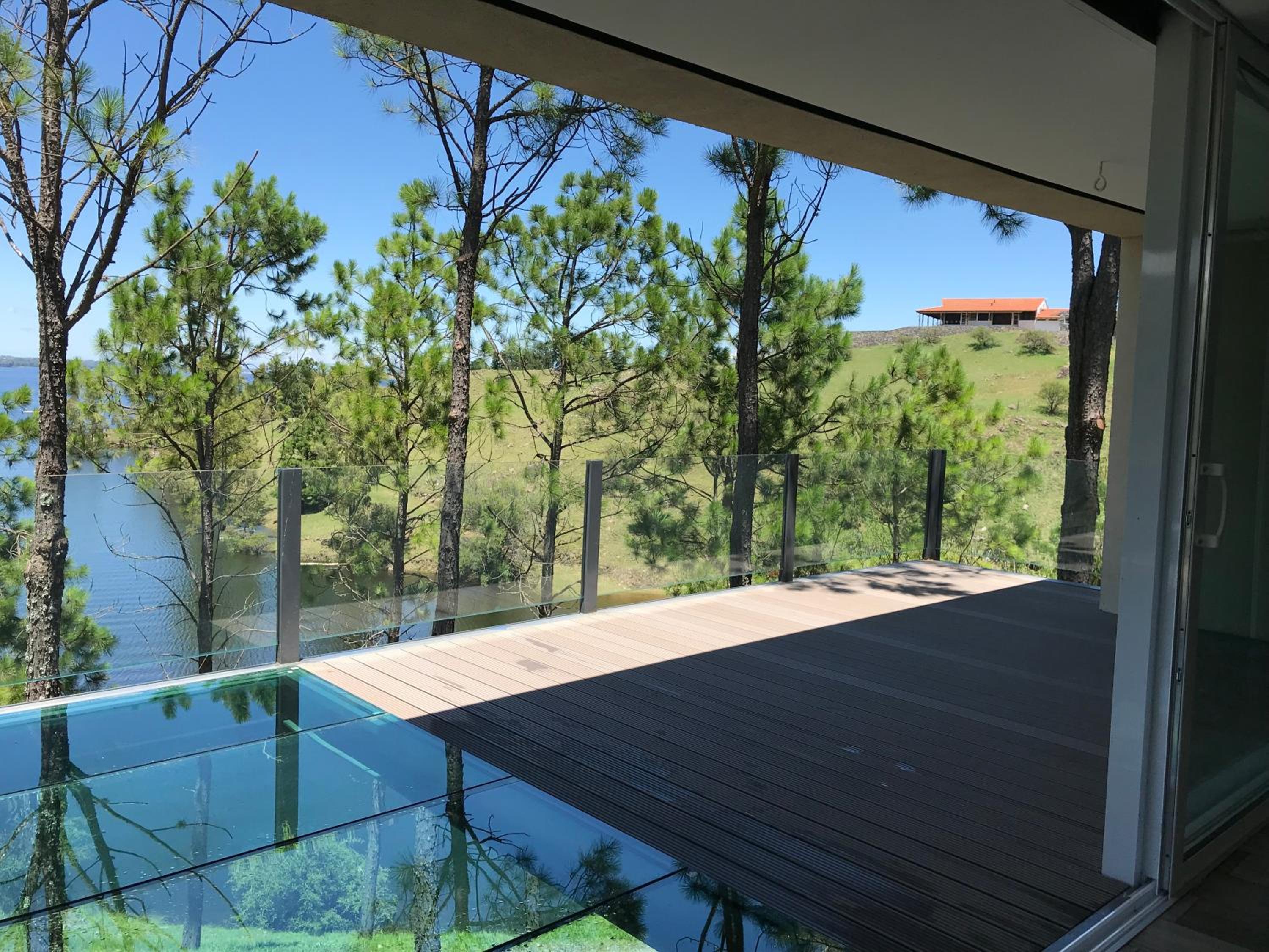 Gran casa del lago
