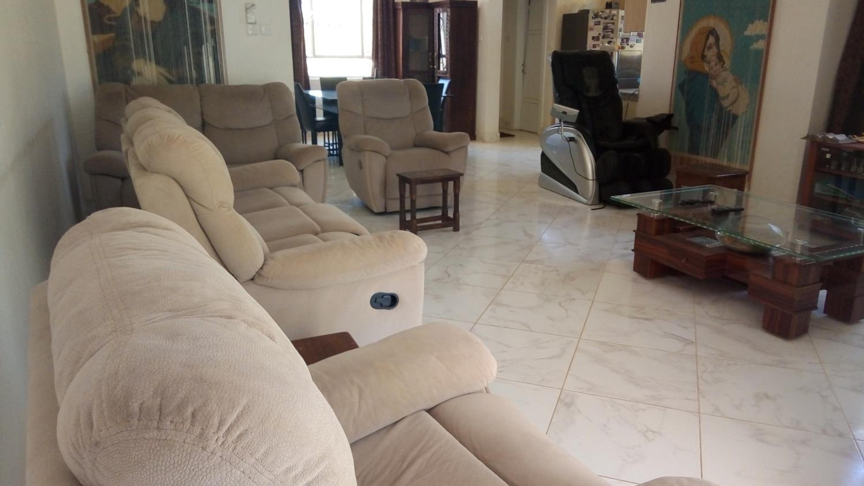 Queens Chateau Boutique Villa