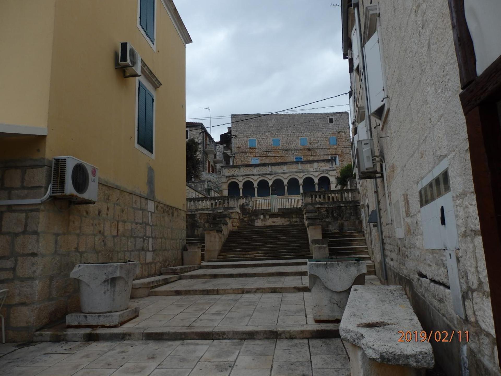 Photo 61