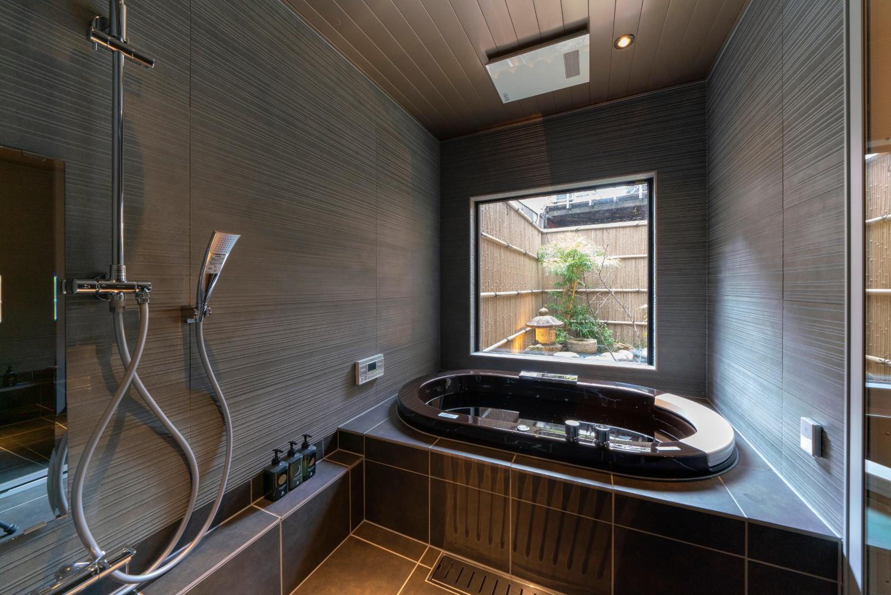Ainotsuji Machiya House view 3