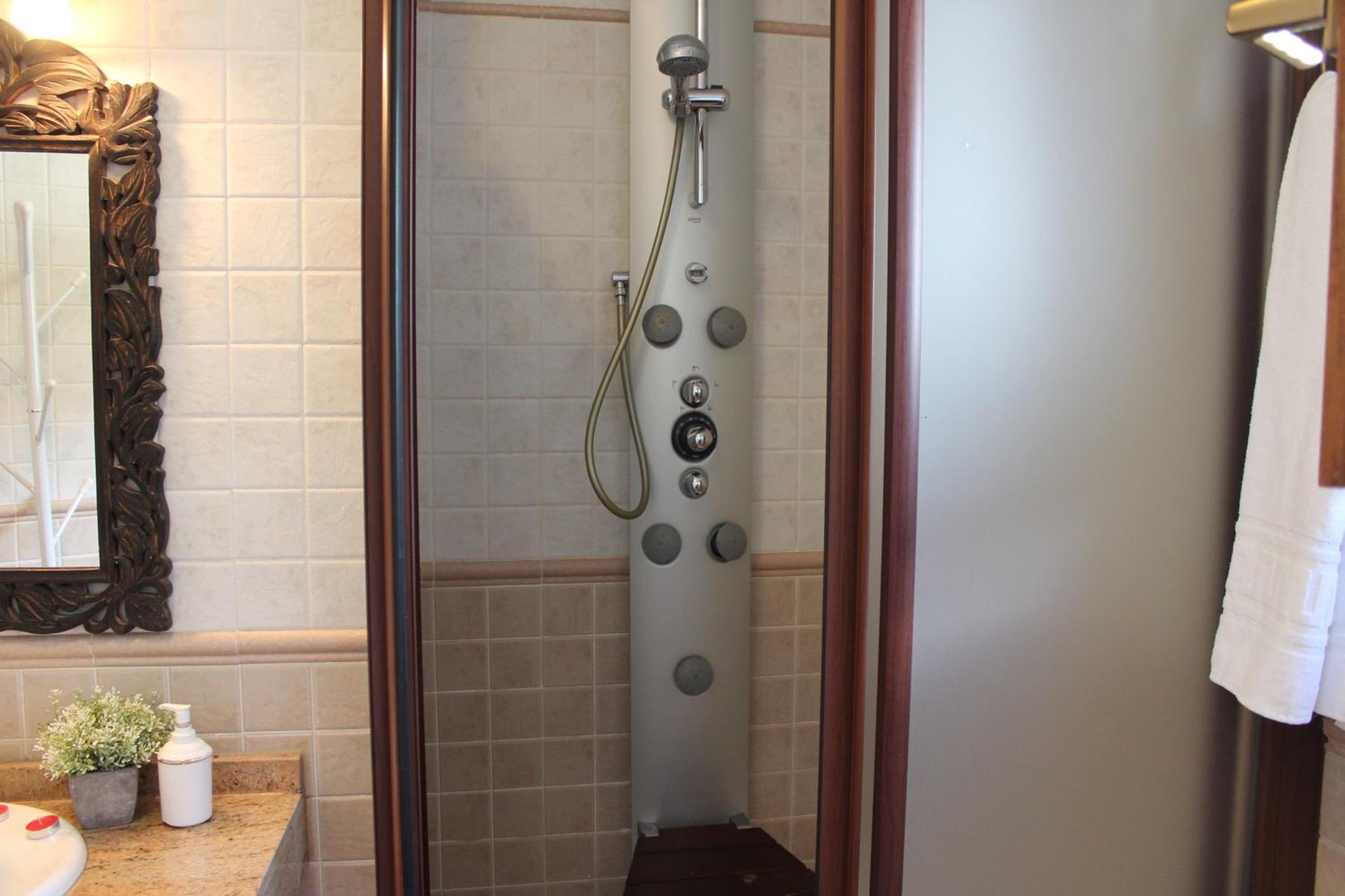Apartamentos Rurales Rosendo: "Suite Veleta" photo 4