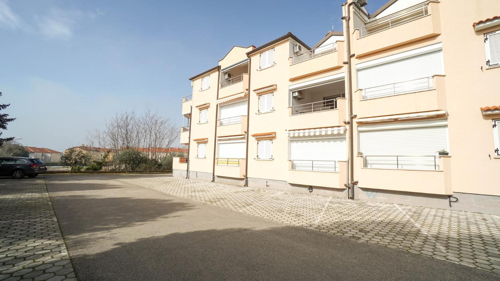Apartment Sandy Beach Zambrattia