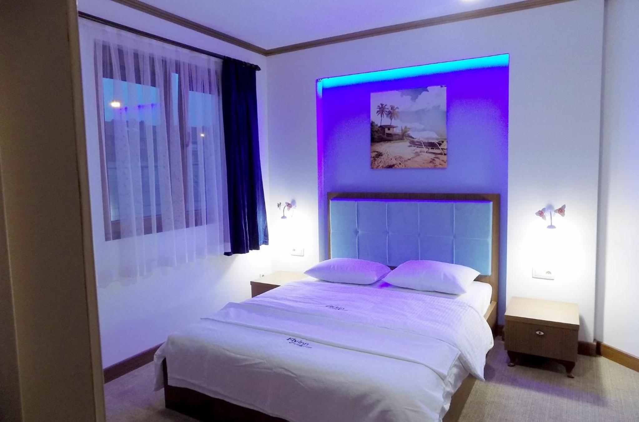 Fly inn Hotel Lounge & Nezzo Restaurant