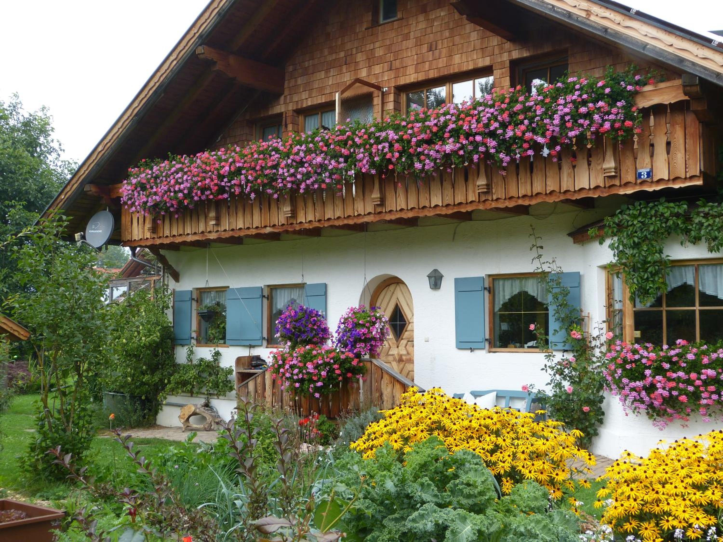 Suzanne's B&B & Gardens