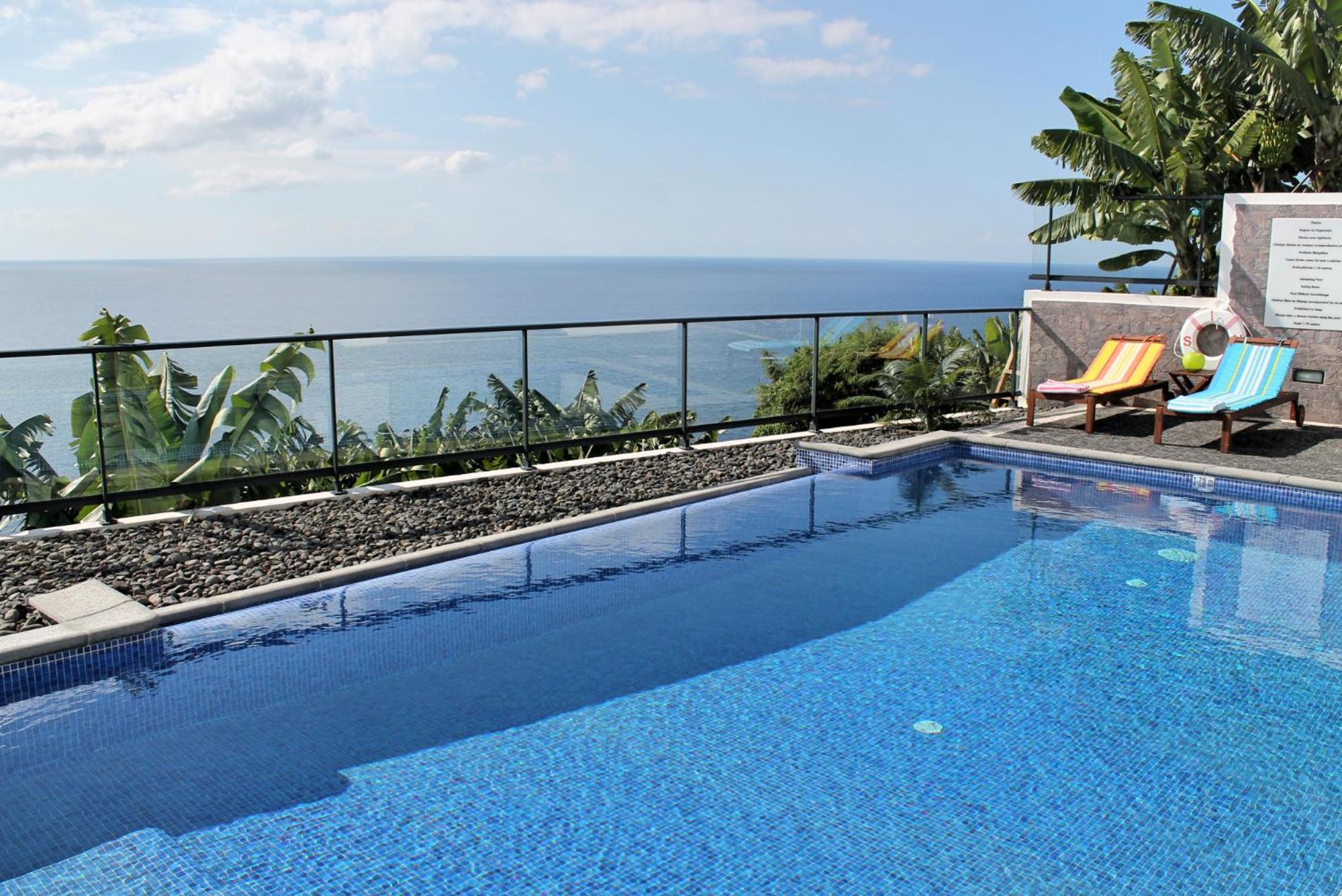 OurMadeira - Grayci's House view 5