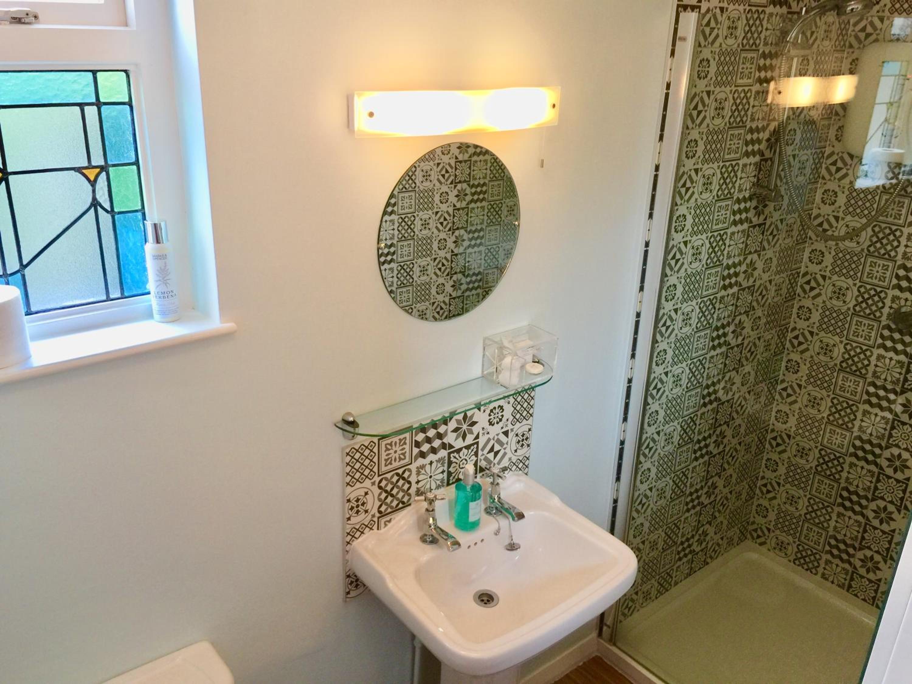 Derrin Guest House