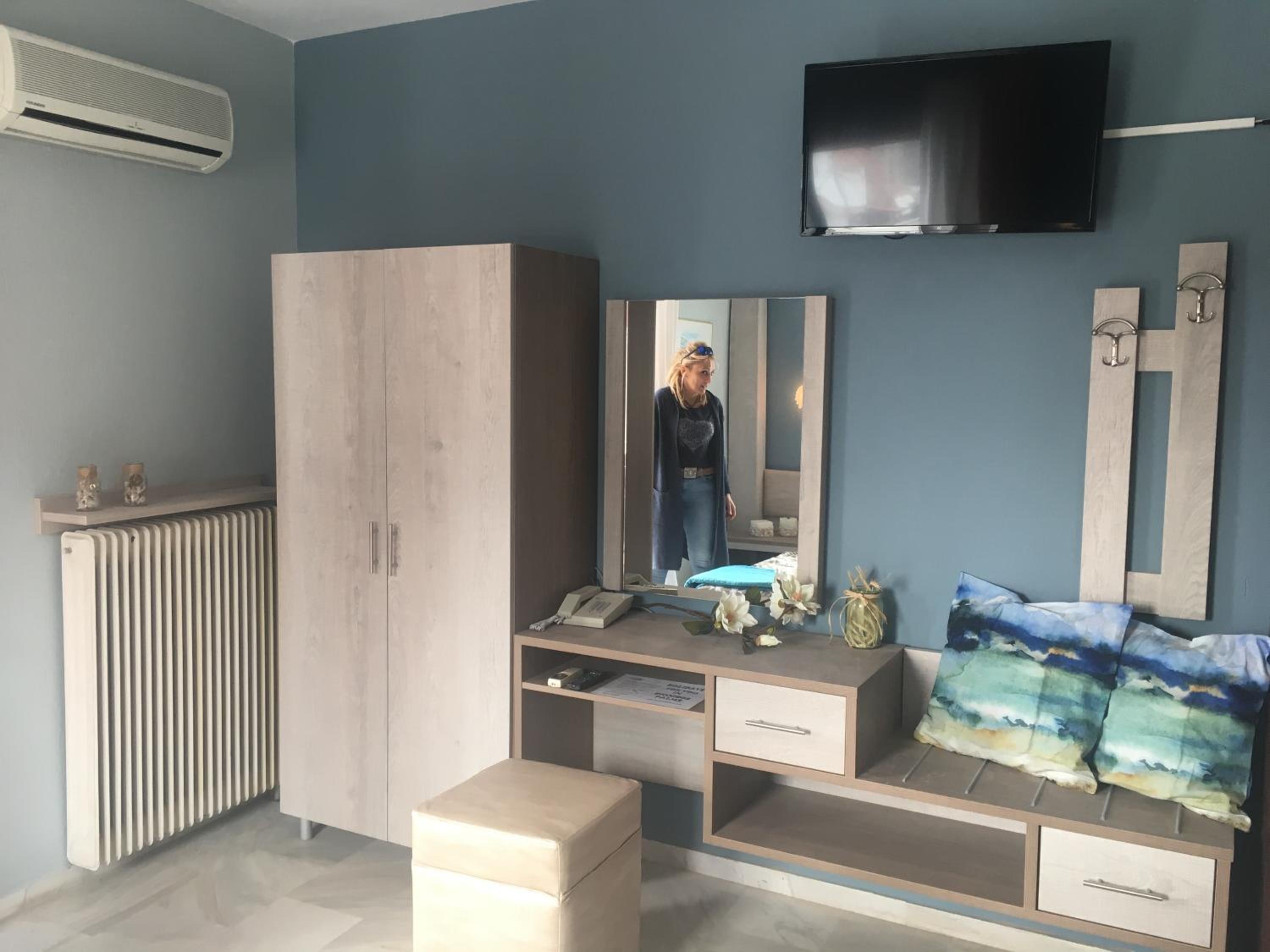 Dionisos Palms Apartments
