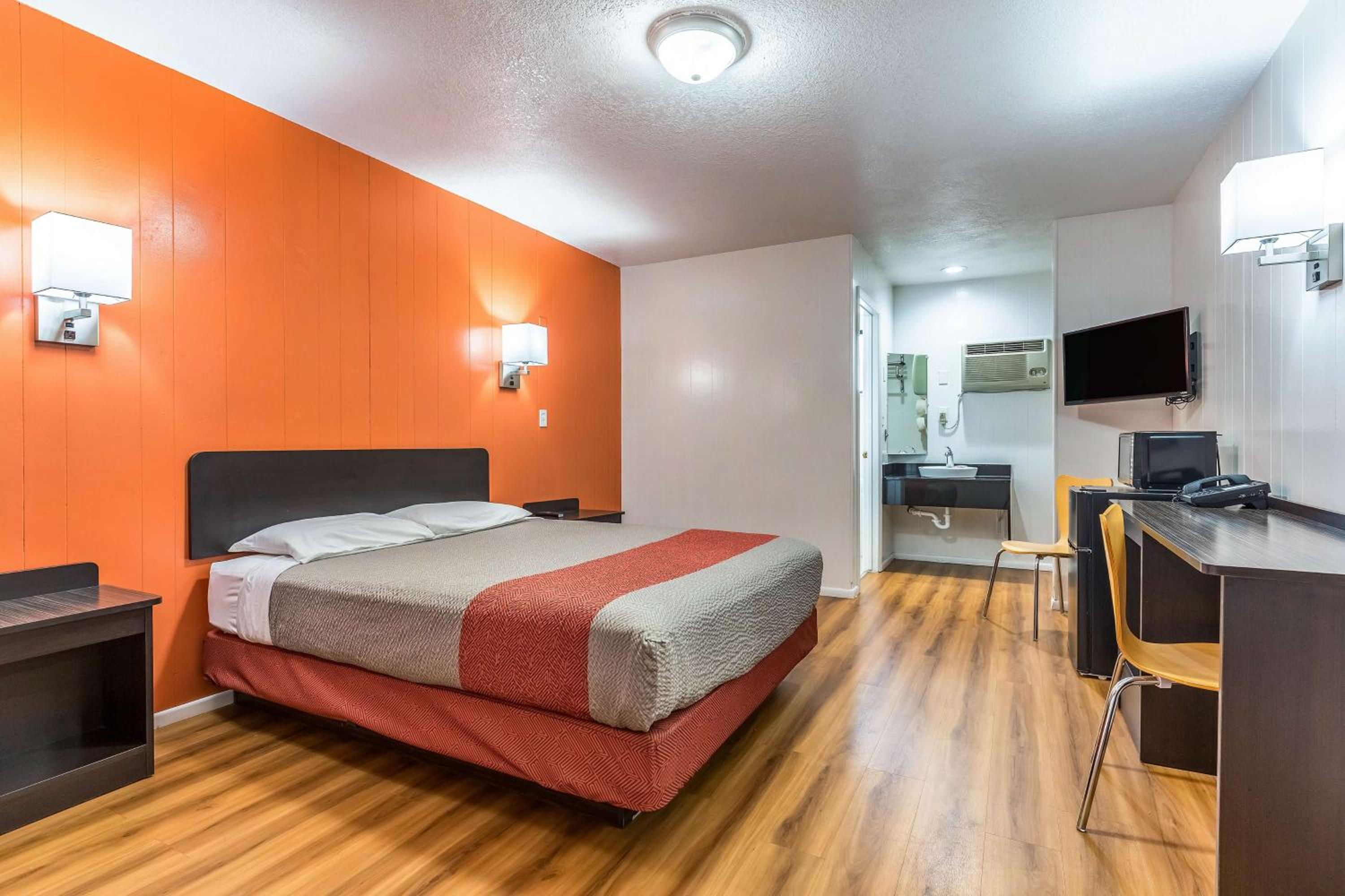 Motel 6-Tremonton, UT - Property Image 21