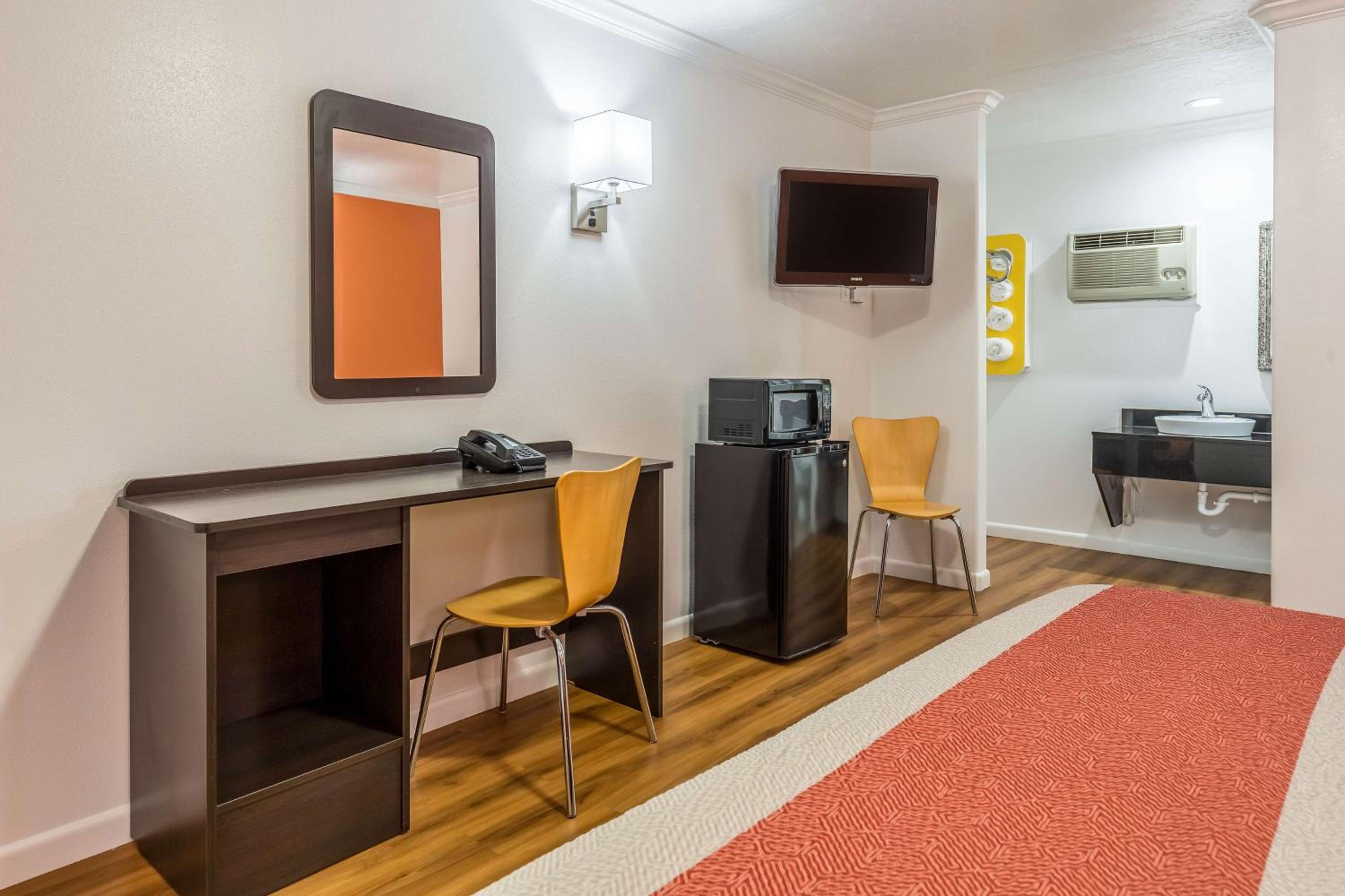 Motel 6-Tremonton, UT - Property Image 23