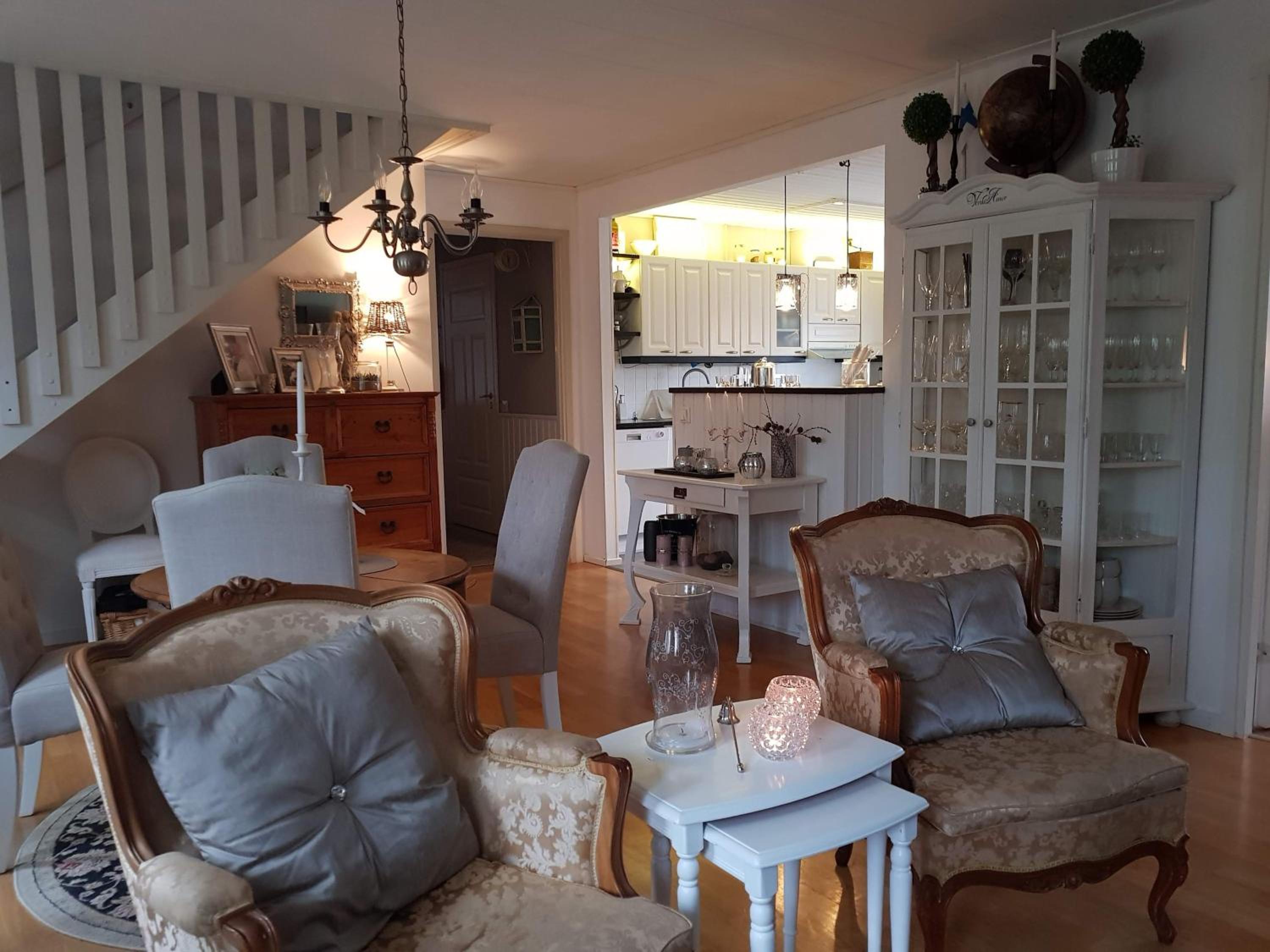 Villa Red House Arctic Circle view 5