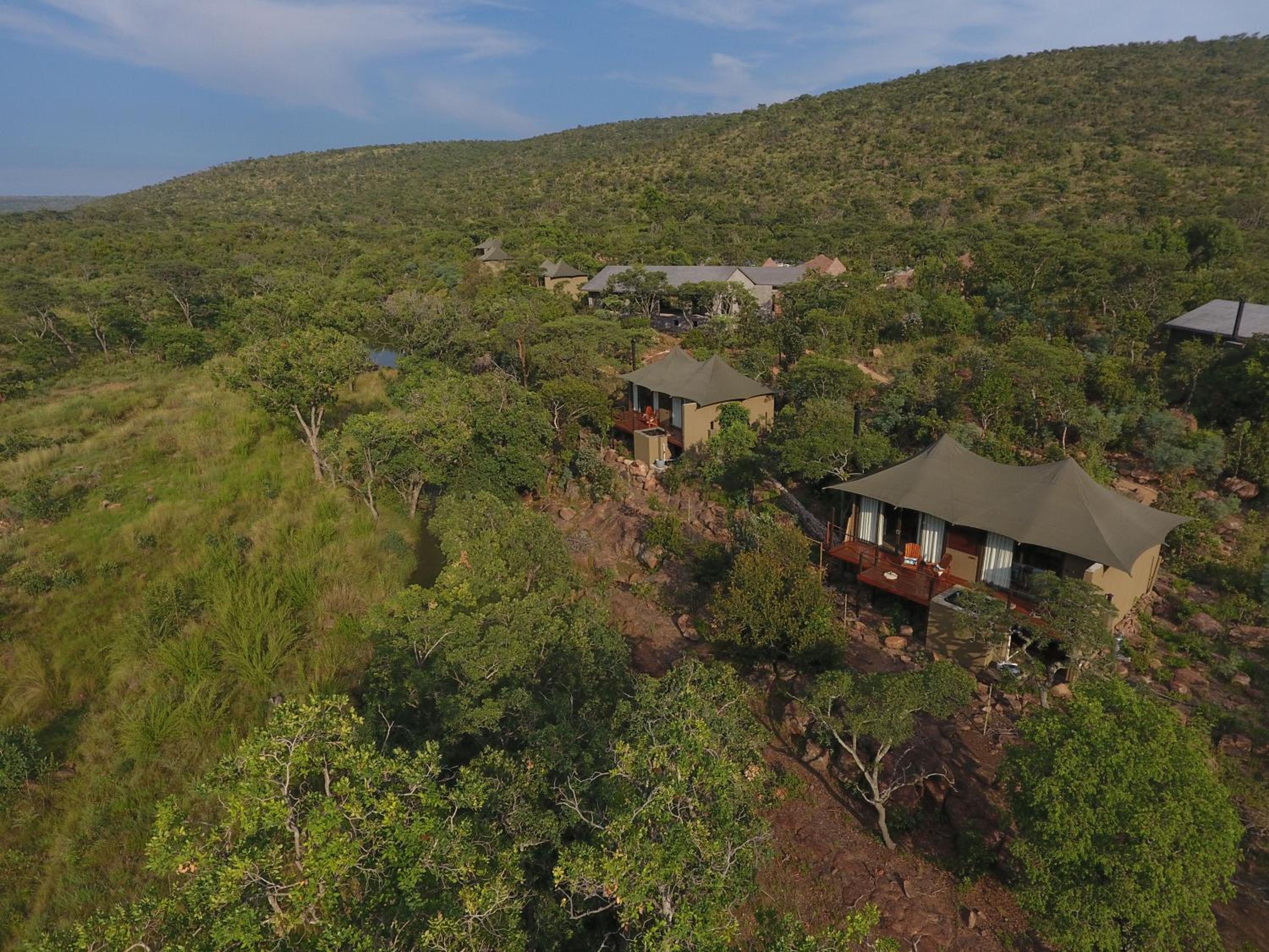 Inzalo Safari Lodge view 4