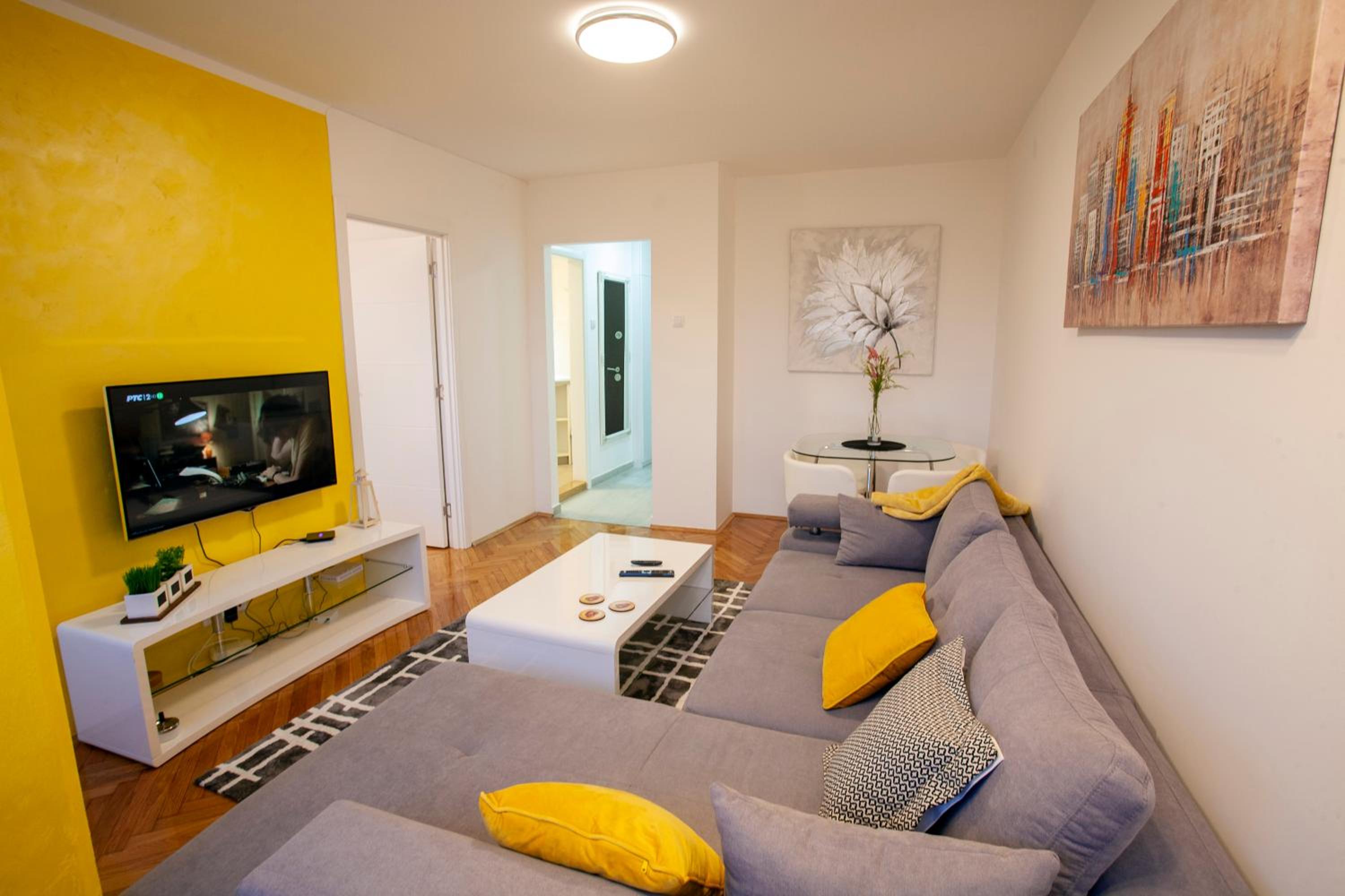 Tamy lux apartment view 2